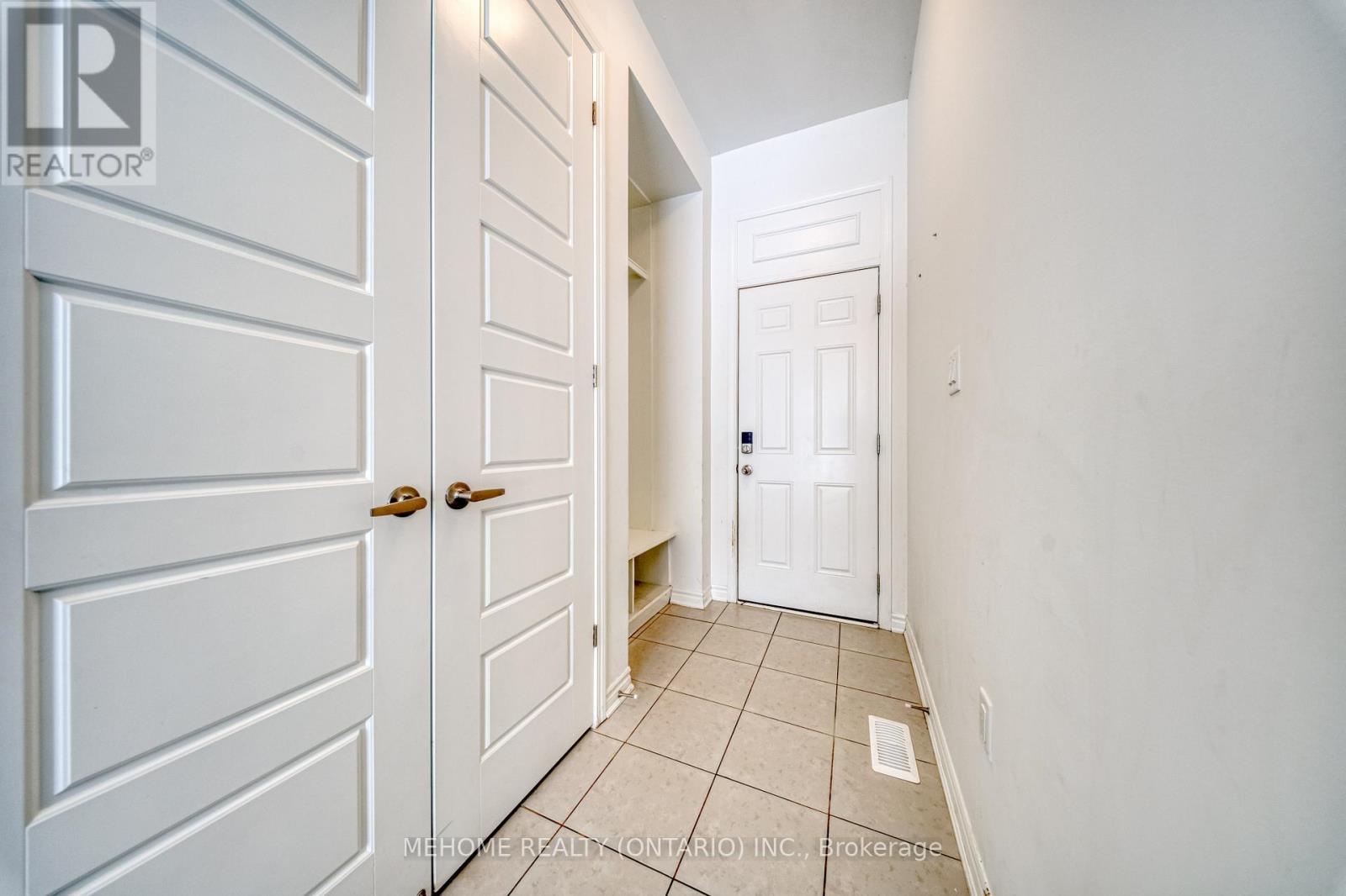 1851 Passionfruit Grove, Pickering, ON - Indoor Photo Showing Other Room