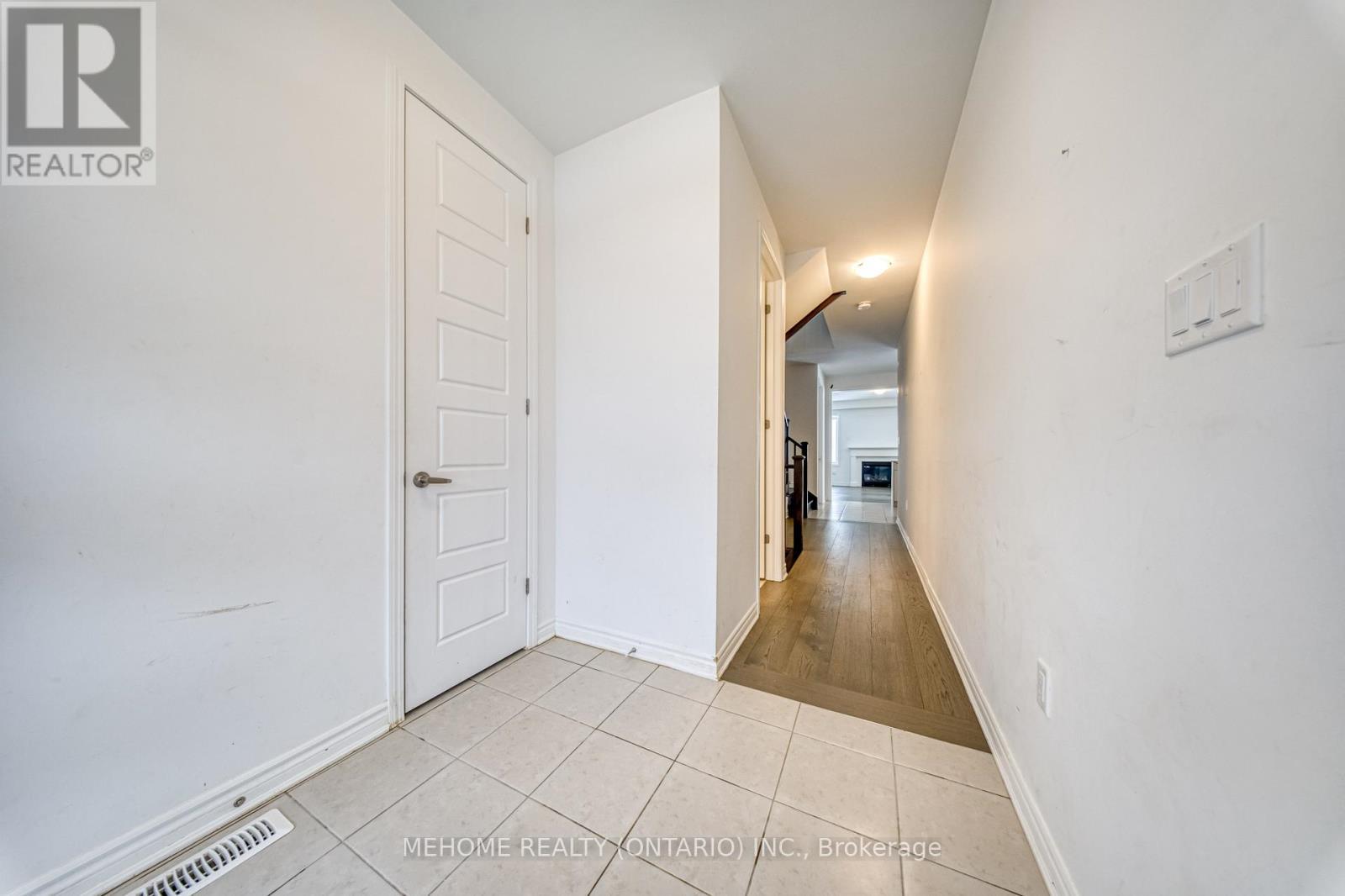 1851 Passionfruit Grove, Pickering, ON - Indoor Photo Showing Other Room