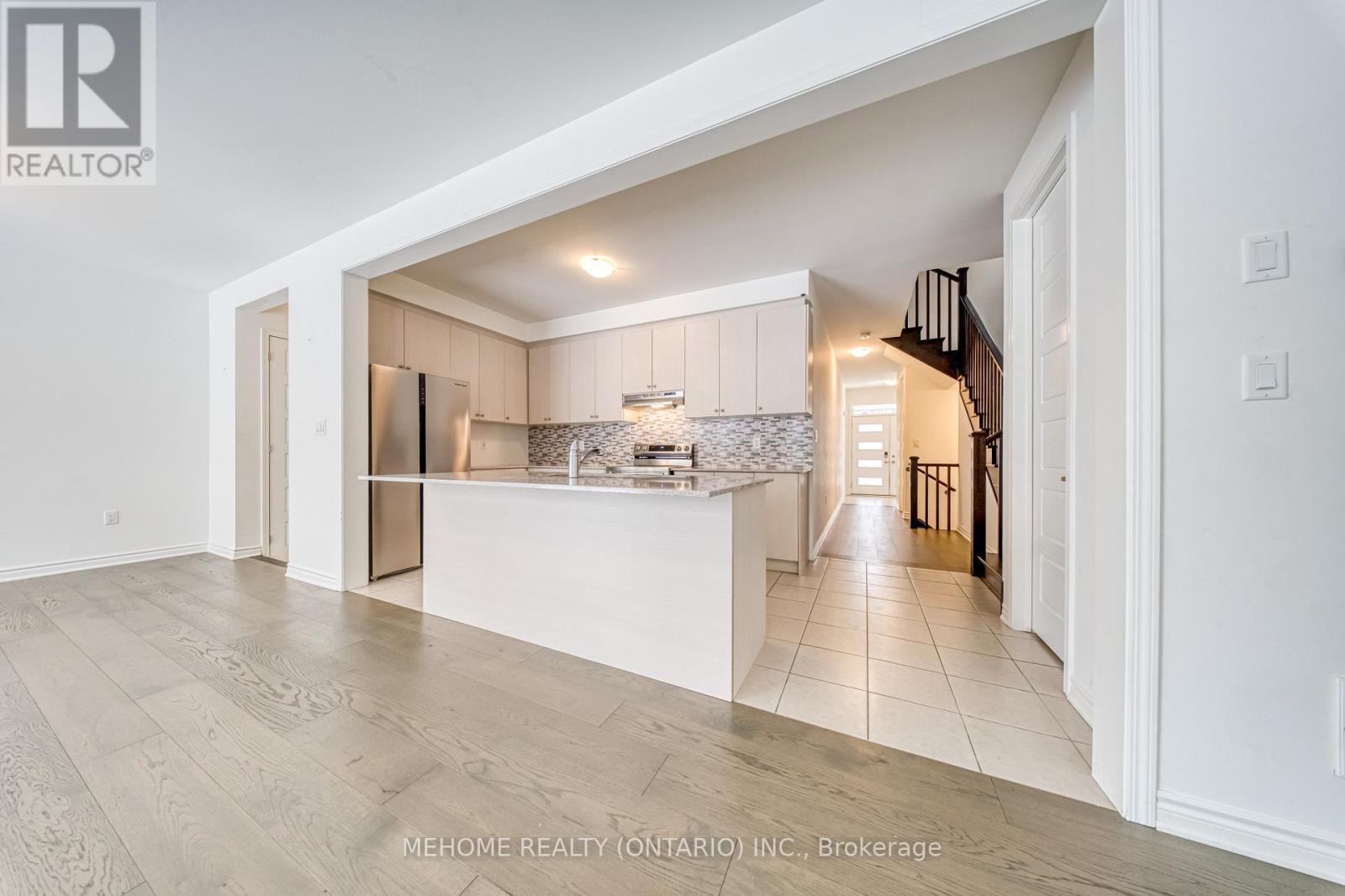 1851 Passionfruit Grove, Pickering, ON - Indoor Photo Showing Kitchen