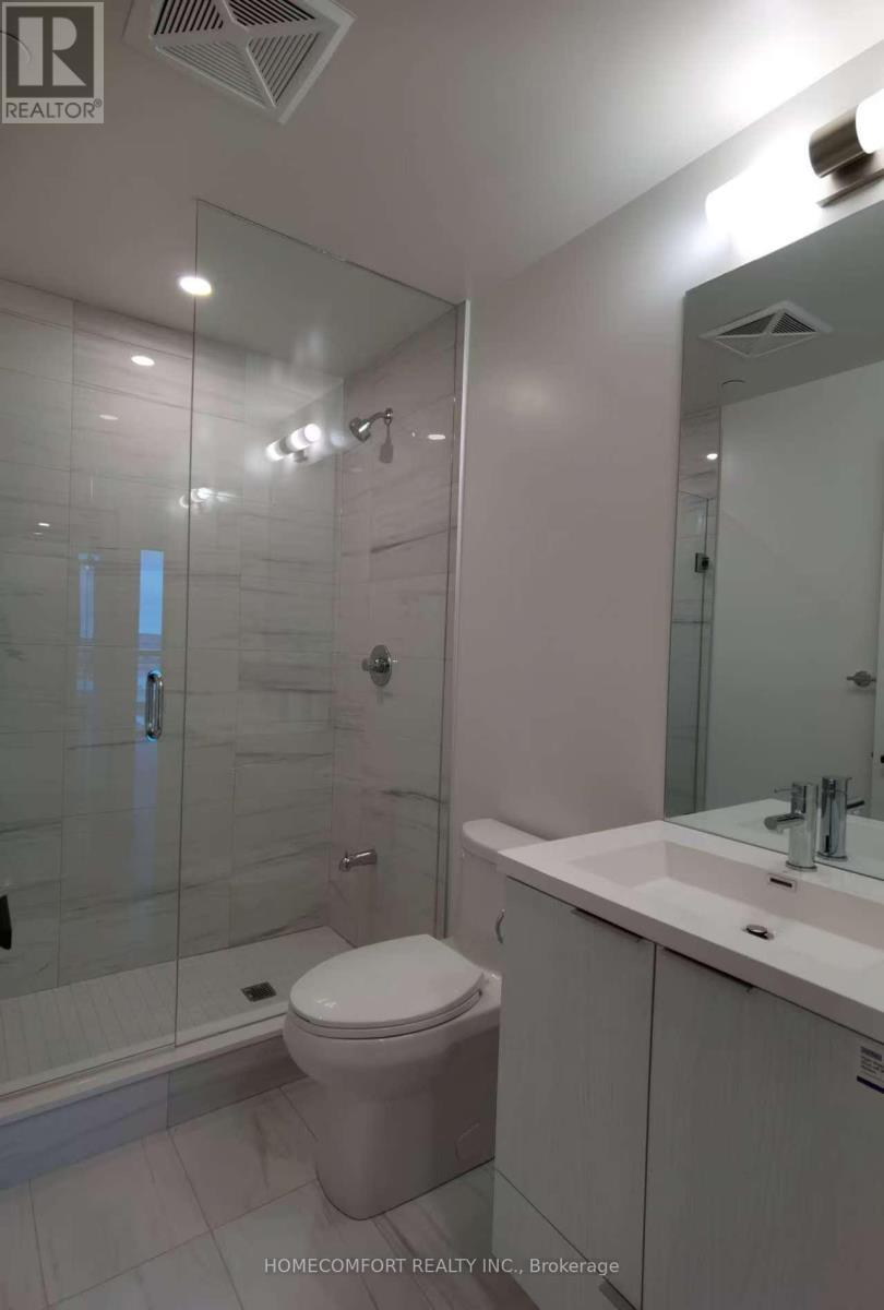 1502 - 8 Interchange Way, Vaughan, ON - Indoor Photo Showing Bathroom