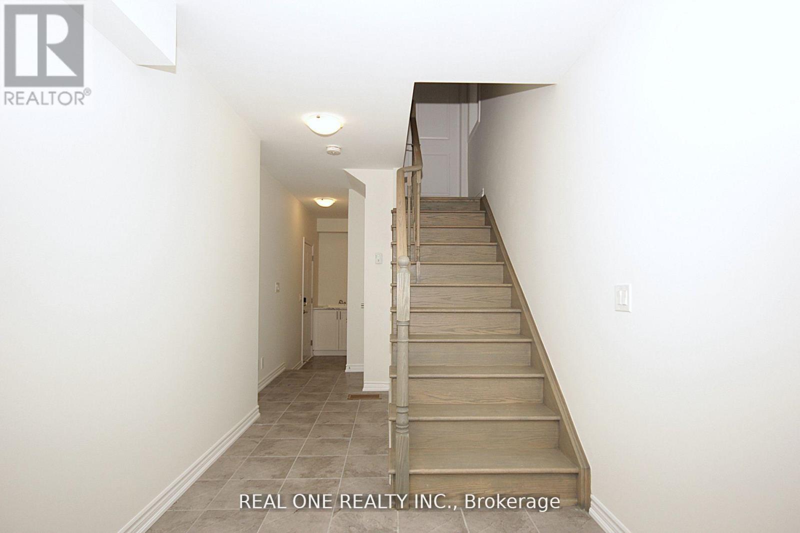 11 Gothenburg Lane, Markham, ON - Indoor Photo Showing Other Room