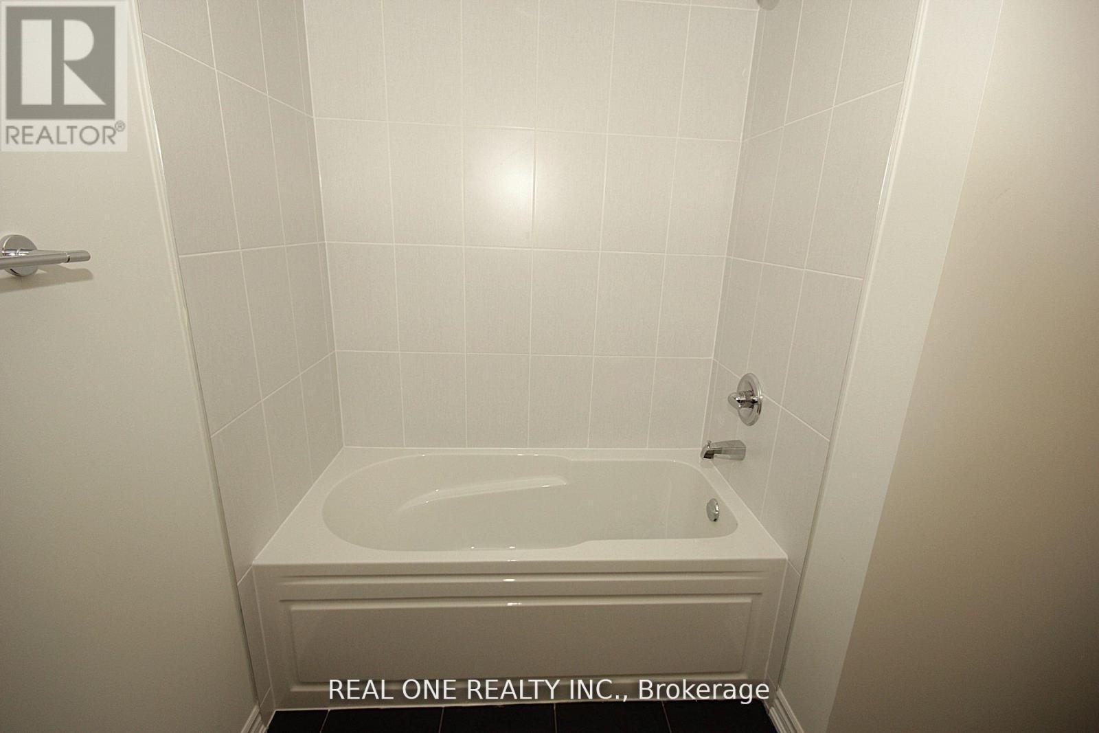 11 Gothenburg Lane, Markham, ON - Indoor Photo Showing Bathroom