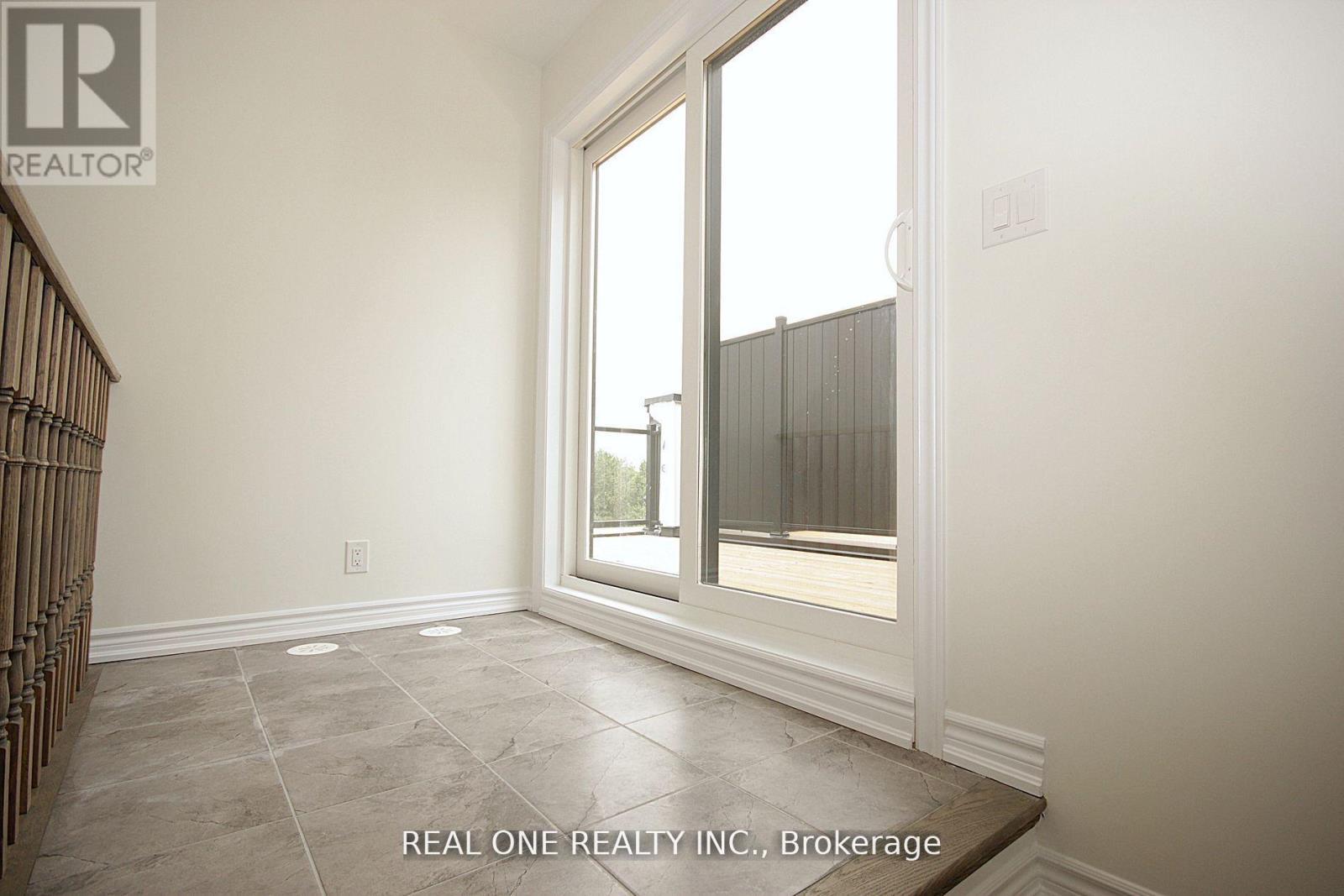 11 Gothenburg Lane, Markham, ON - Indoor Photo Showing Other Room