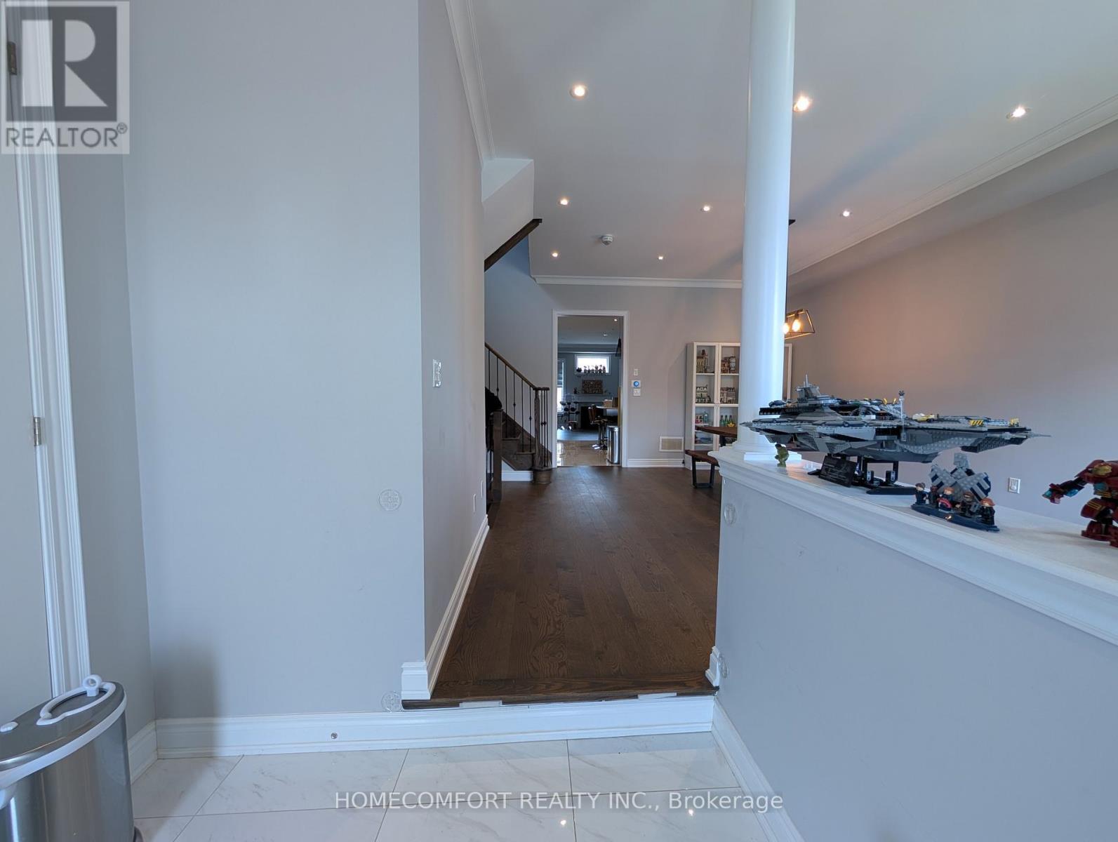 230 Paradelle Drive, Richmond Hill, ON - Indoor Photo Showing Other Room