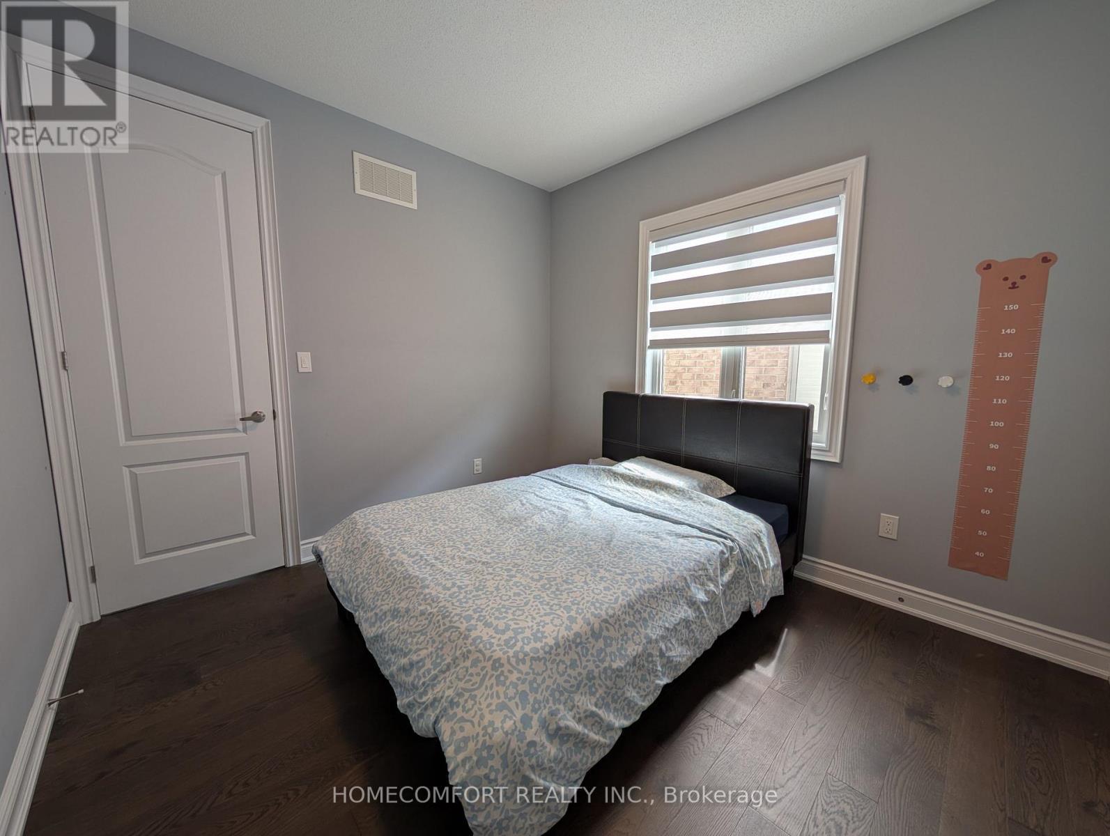 230 Paradelle Drive, Richmond Hill, ON - Indoor Photo Showing Bedroom