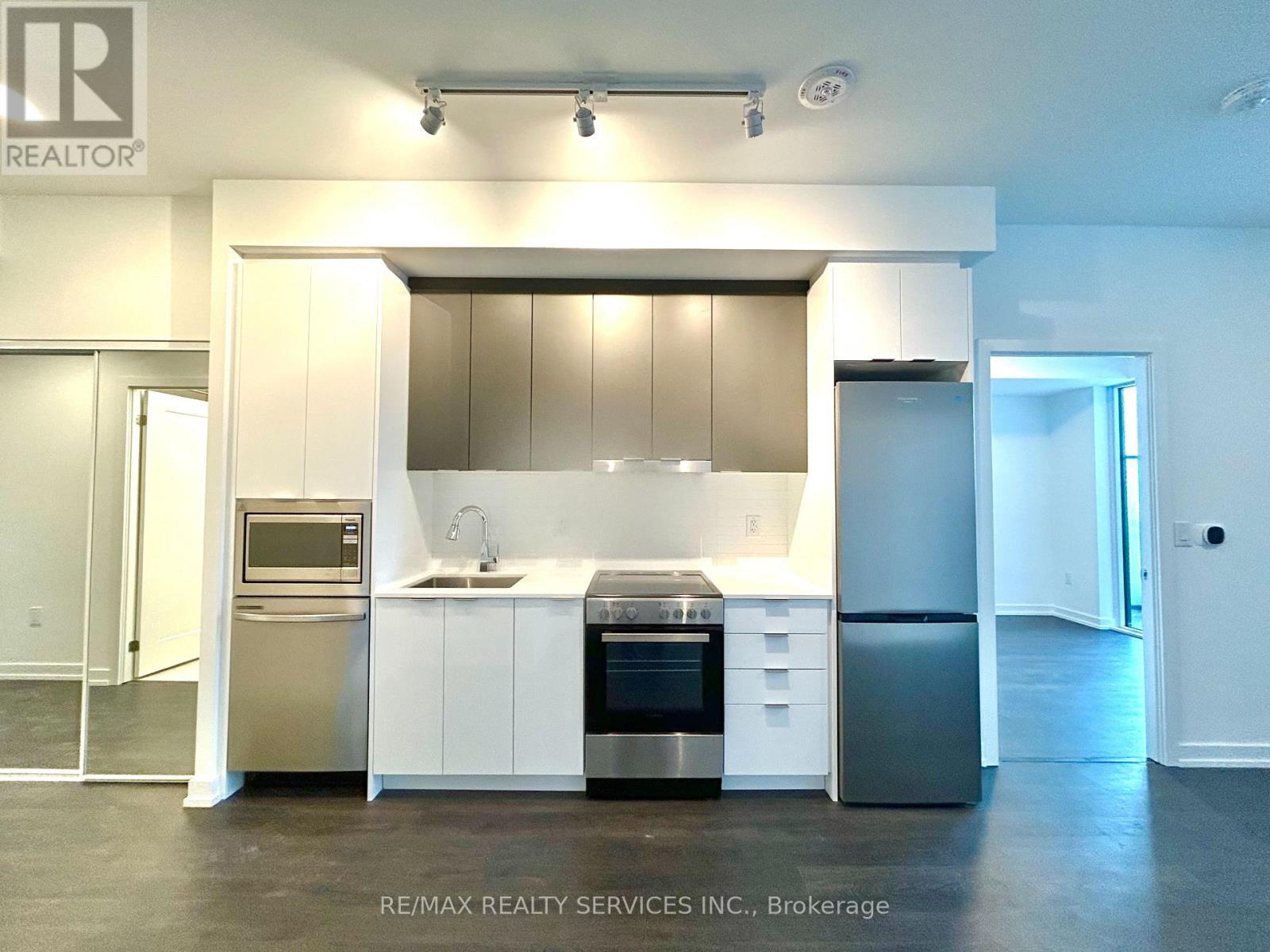 9763 Markham Road, Markham, ON - Indoor Photo Showing Kitchen With Stainless Steel Kitchen