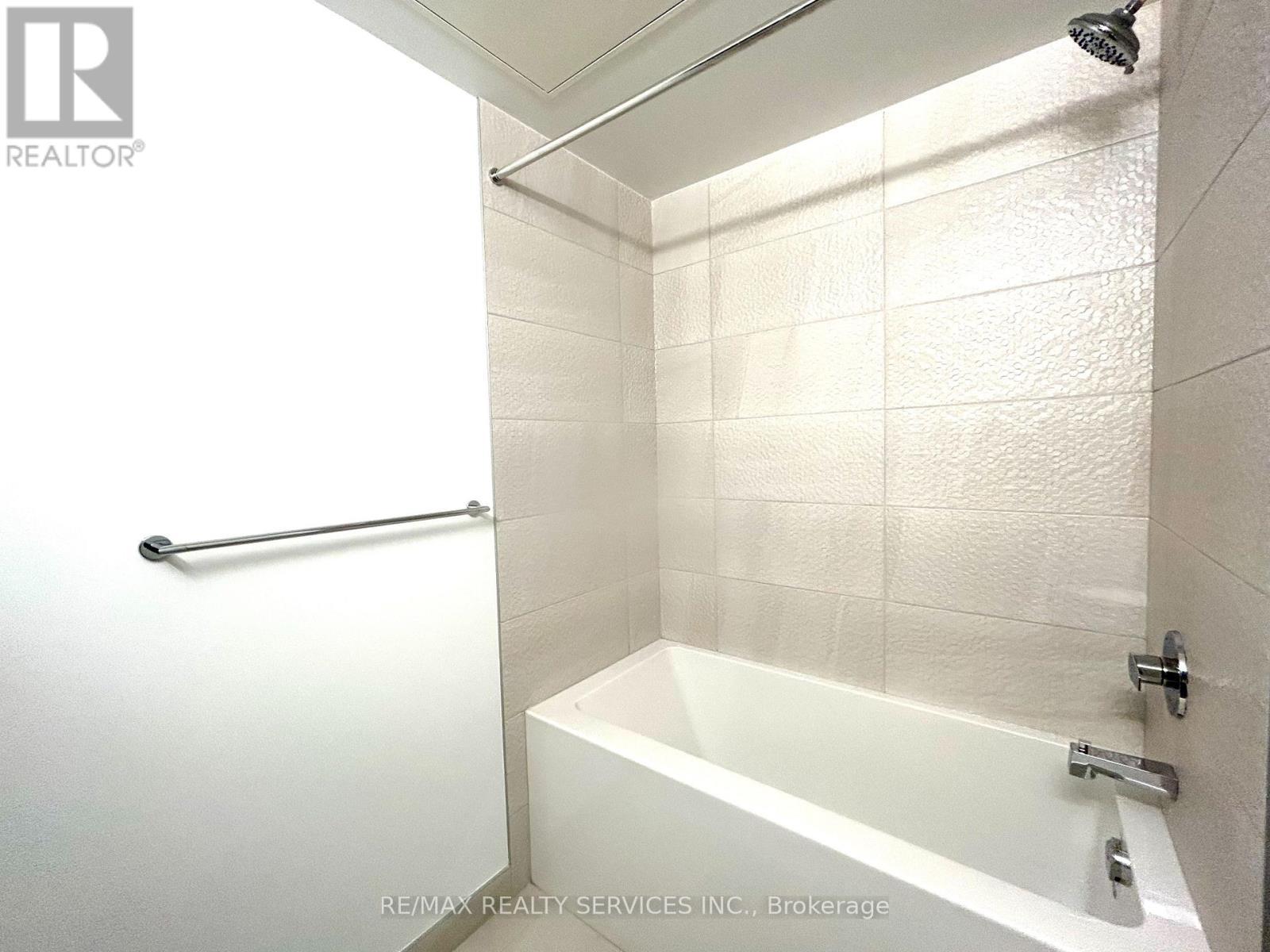 9763 Markham Road, Markham, ON - Indoor Photo Showing Bathroom