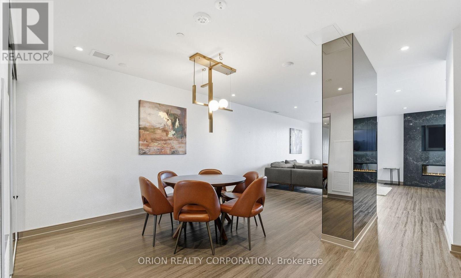 903 - 8020 Derry Road, Milton, ON - Indoor Photo Showing Dining Room