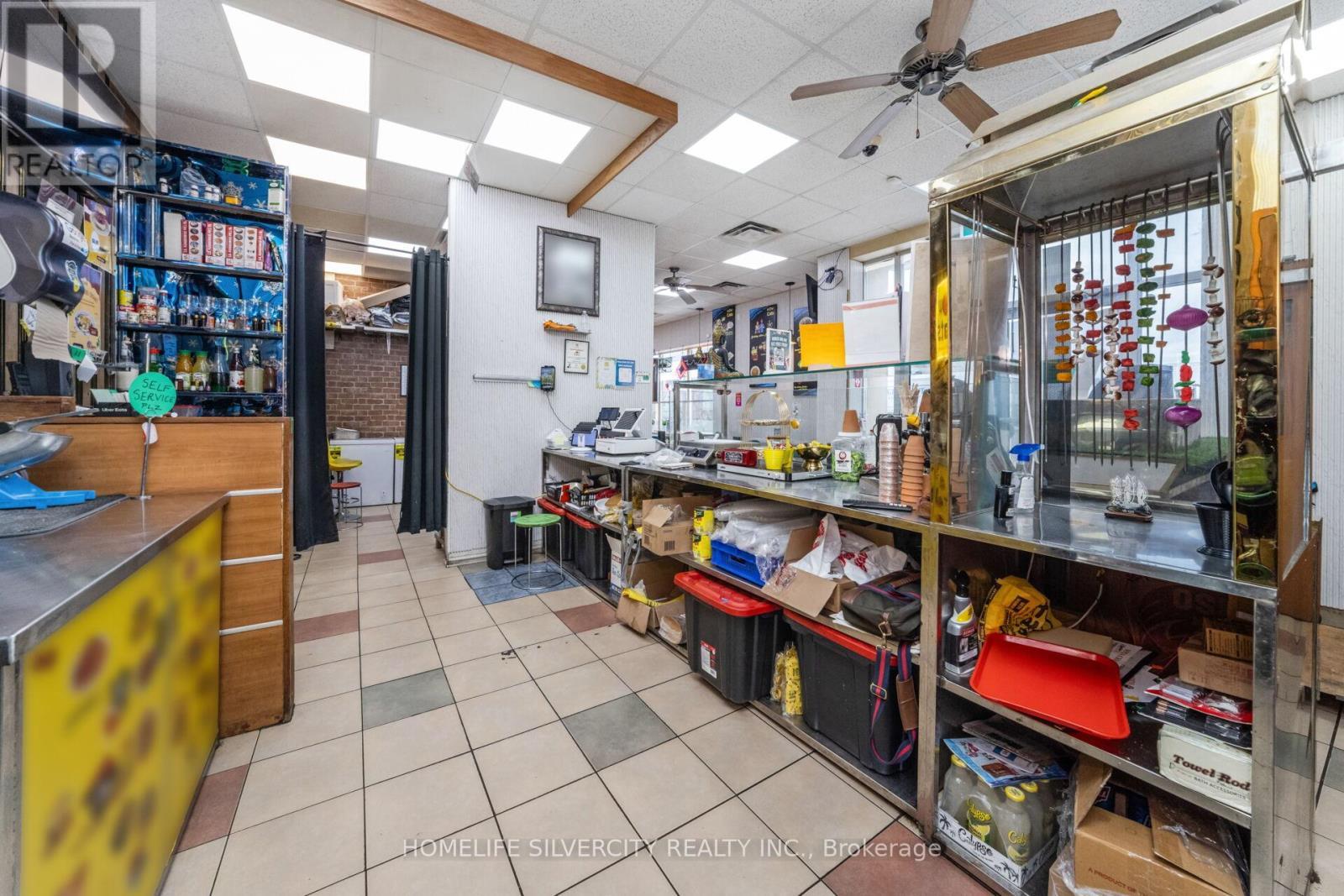 2855 Derry Road E, Mississauga, ON