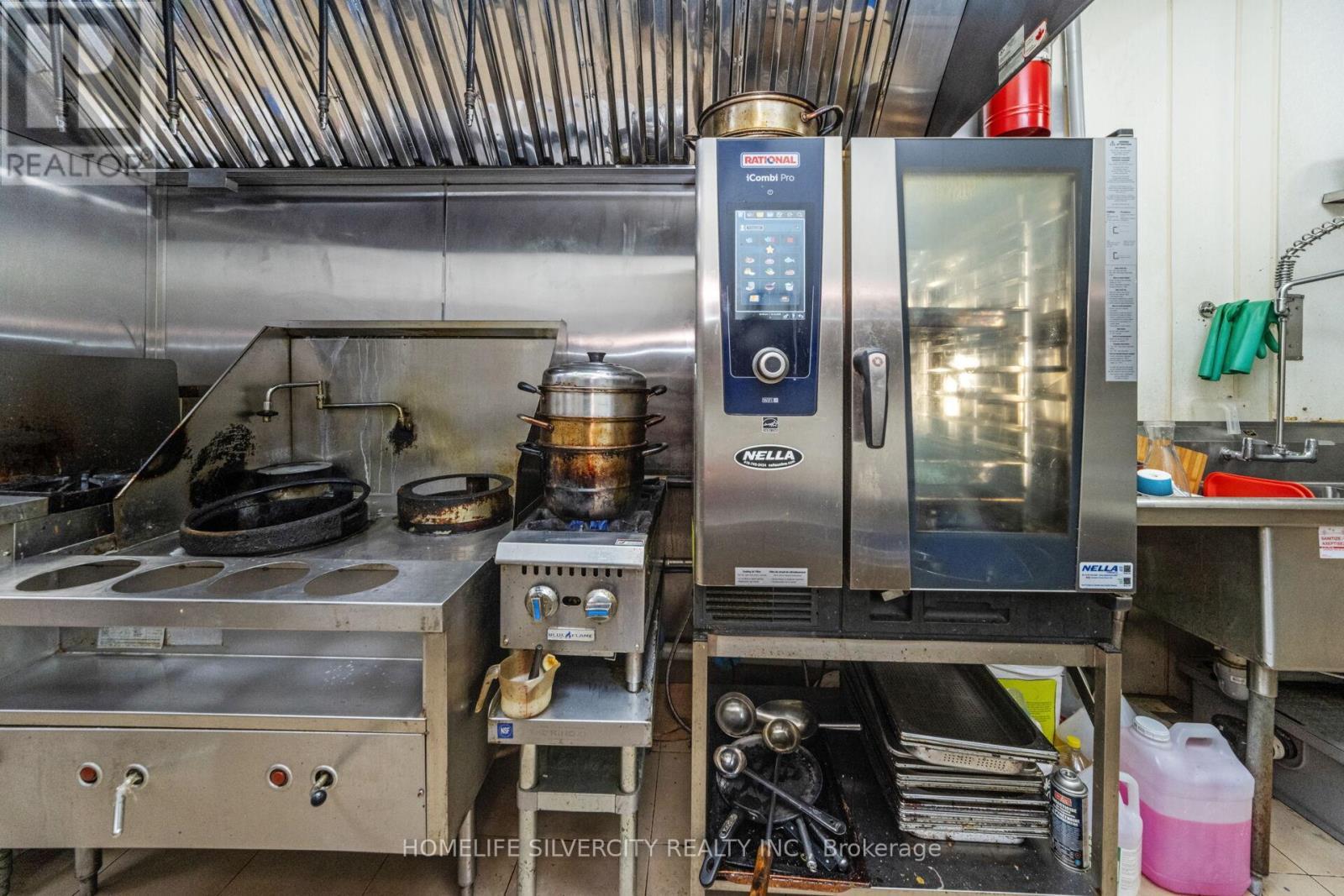 2855 Derry Road E, Mississauga, ON