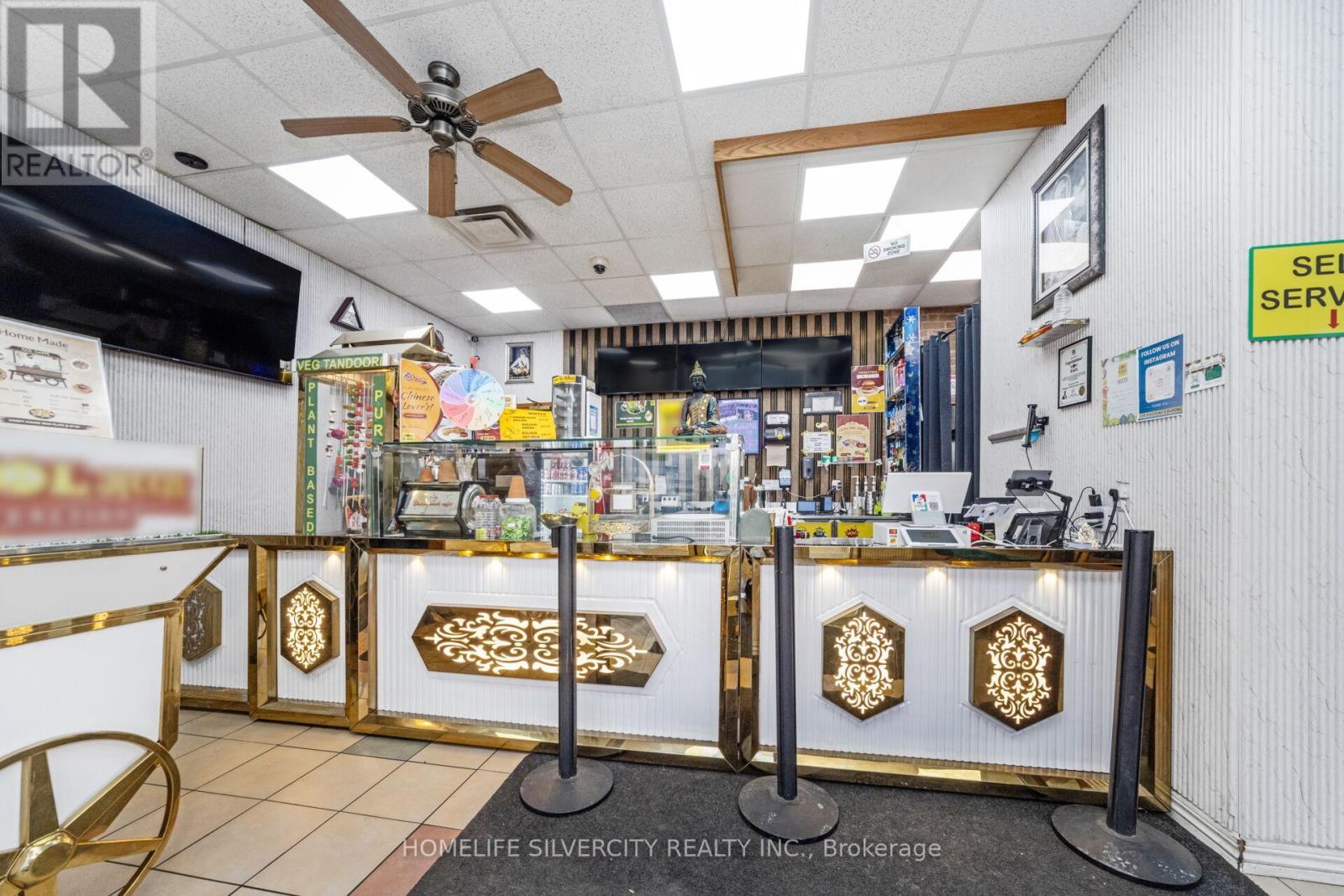 2855 Derry Road E, Mississauga, ON