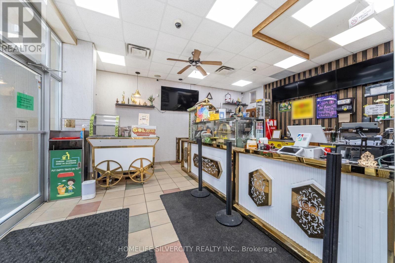 2855 Derry Road E, Mississauga, ON