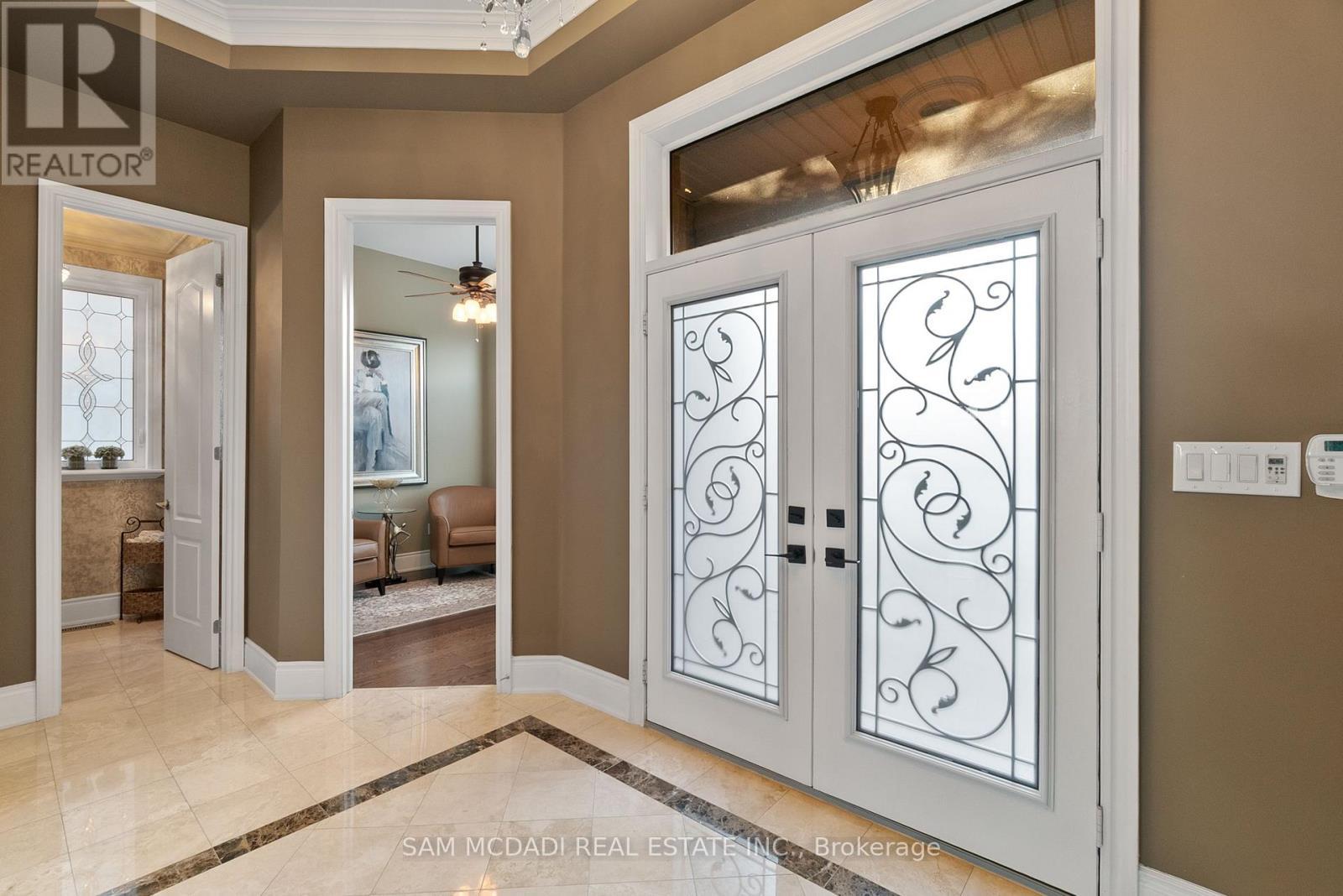 1220 Milna Drive, Oakville, ON - Indoor Photo Showing Other Room