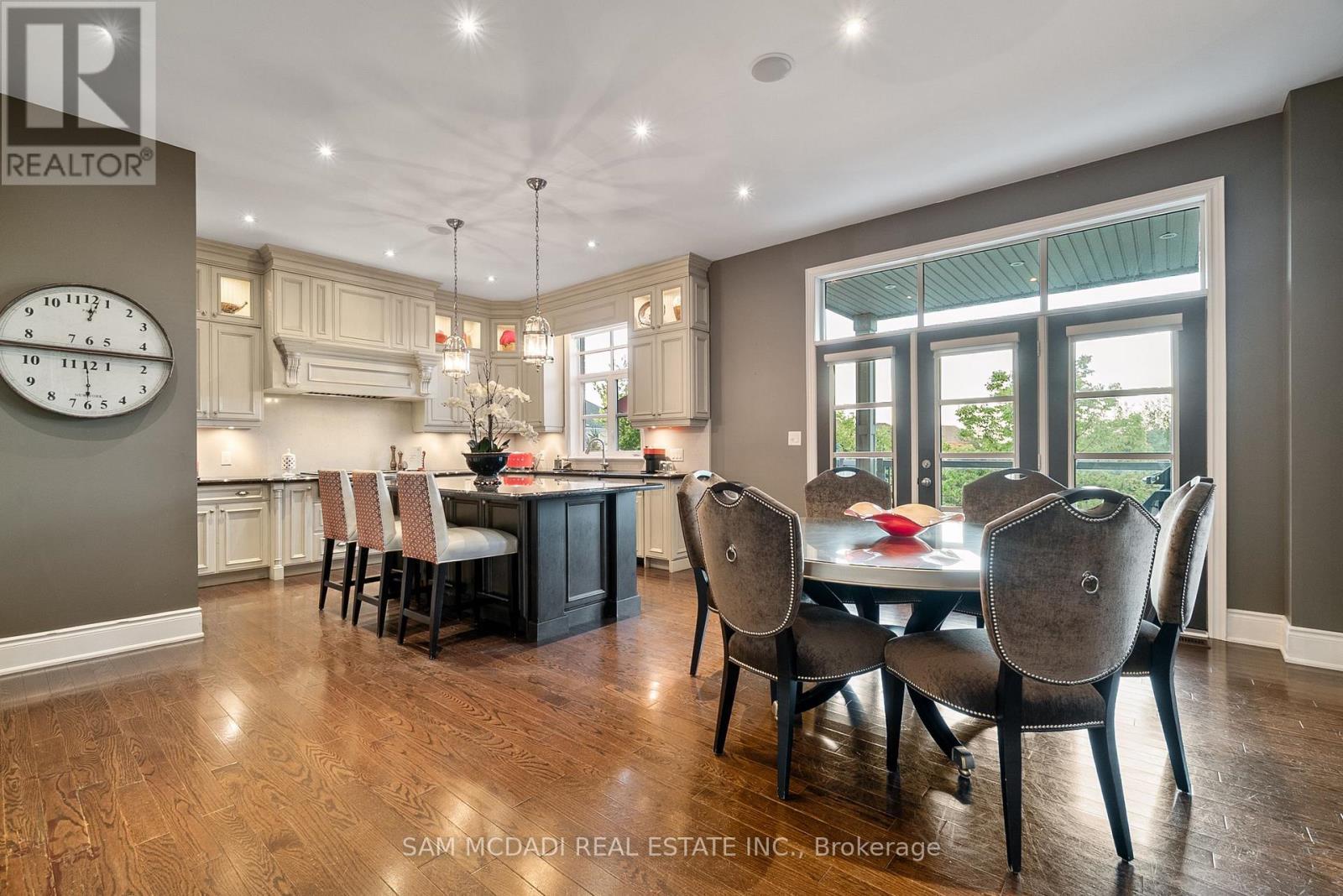 1220 Milna Drive, Oakville, ON - Indoor Photo Showing Dining Room