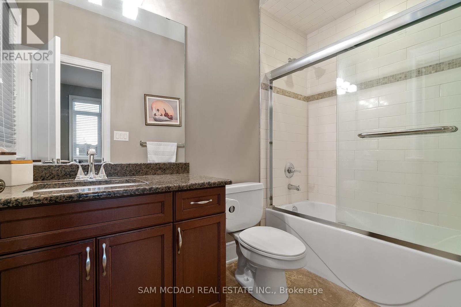 1220 Milna Drive, Oakville, ON - Indoor Photo Showing Bathroom