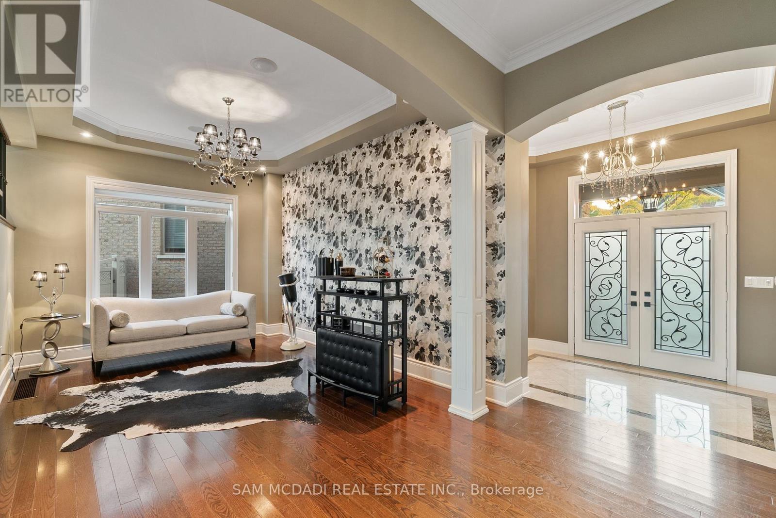 1220 Milna Drive, Oakville, ON - Indoor