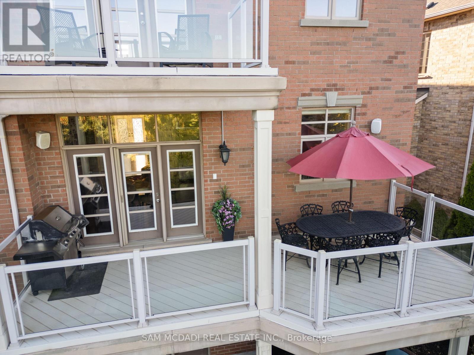 1220 Milna Drive, Oakville, ON - Outdoor With Exterior