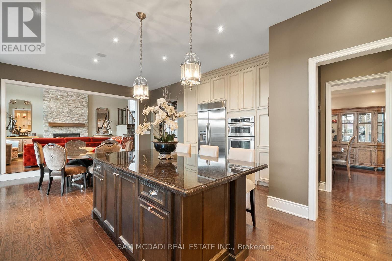 1220 Milna Drive, Oakville, ON - Indoor