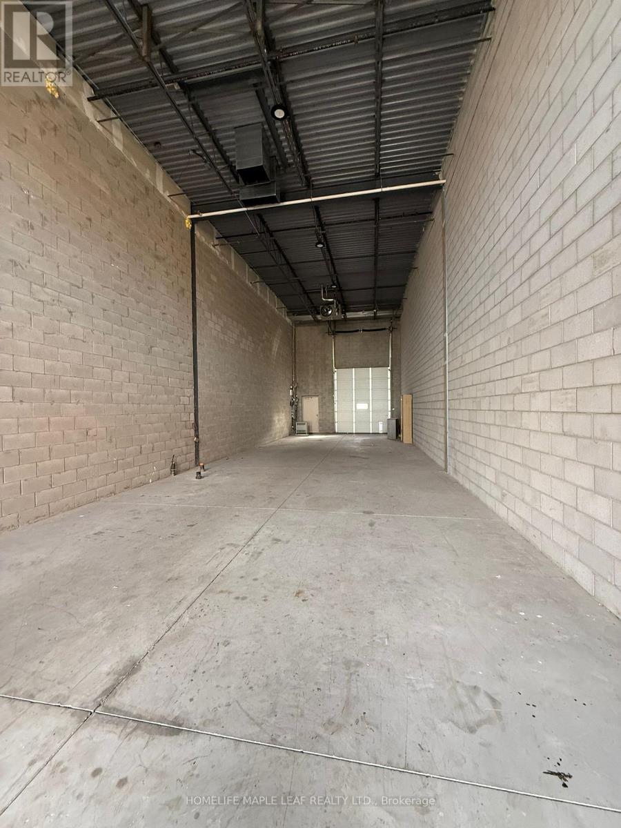 18 - 15 Sun Pac Boulevard, Brampton, ON