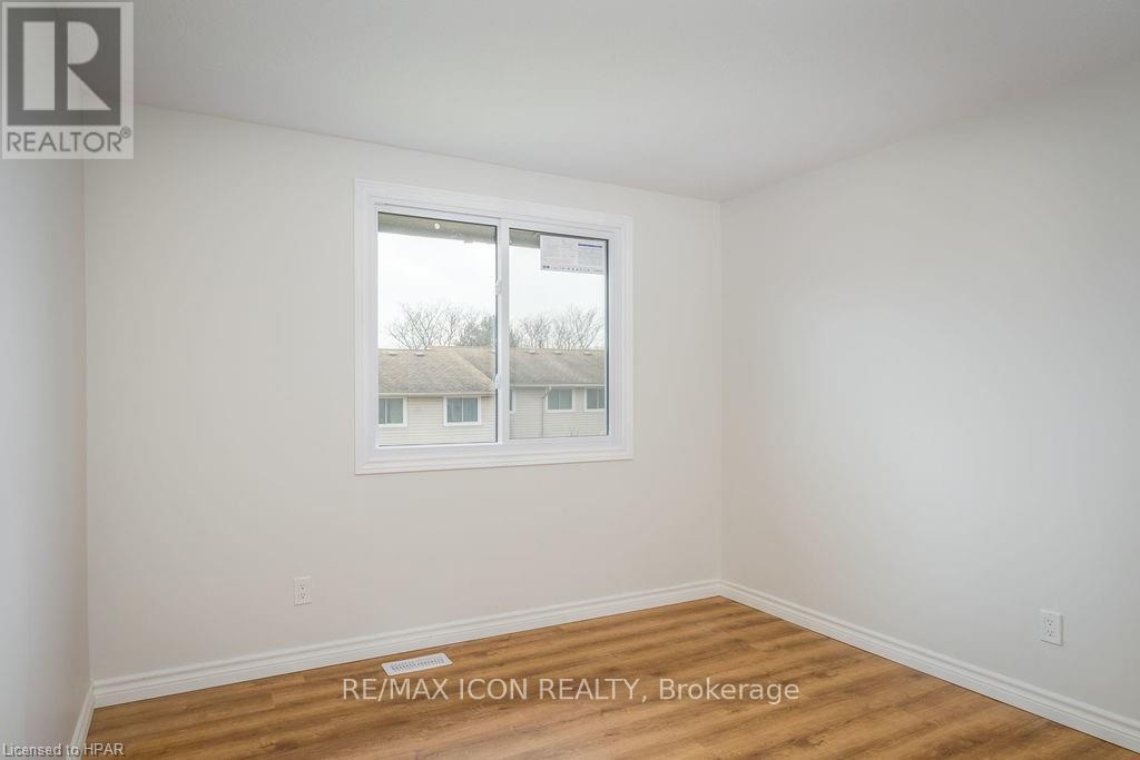 55 Crehan Crescent, Stratford, ON - Indoor Photo Showing Other Room