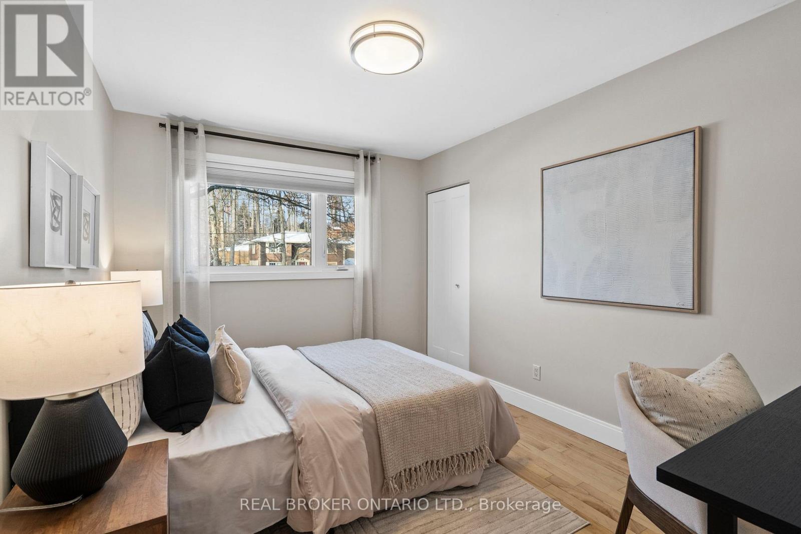 190 Winston Boulevard, Cambridge, ON - Indoor Photo Showing Bedroom
