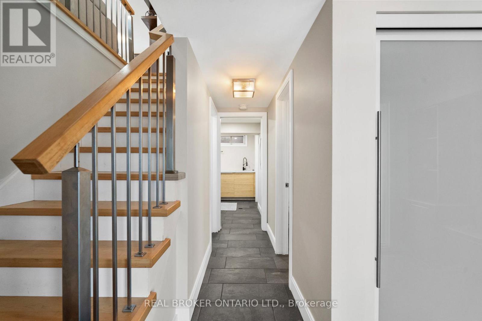 190 Winston Boulevard, Cambridge, ON - Indoor Photo Showing Other Room