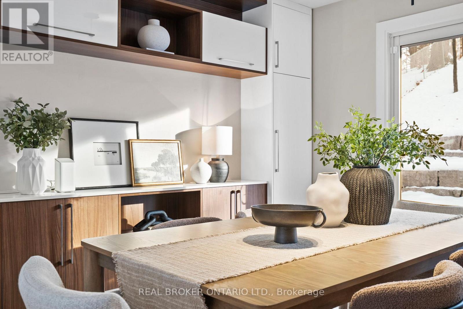 190 Winston Boulevard, Cambridge, ON - Indoor Photo Showing Other Room