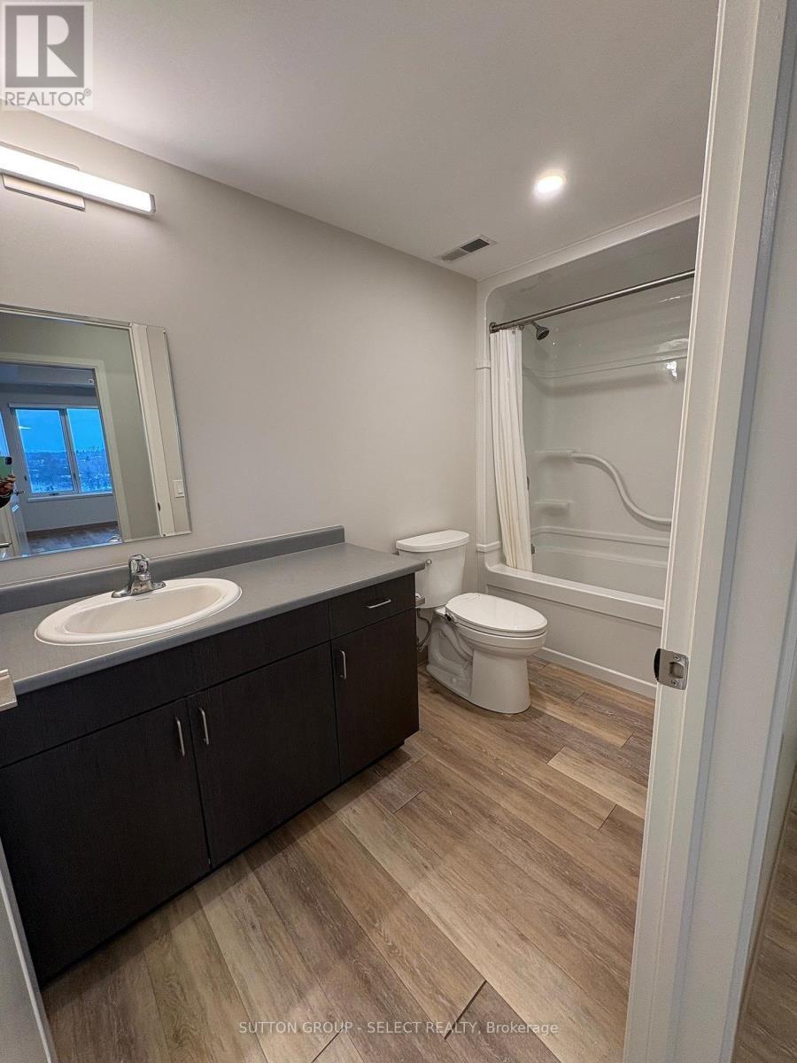 1203 - 99 Pond Mills Road, London South (South J), ON - Indoor Photo Showing Bathroom