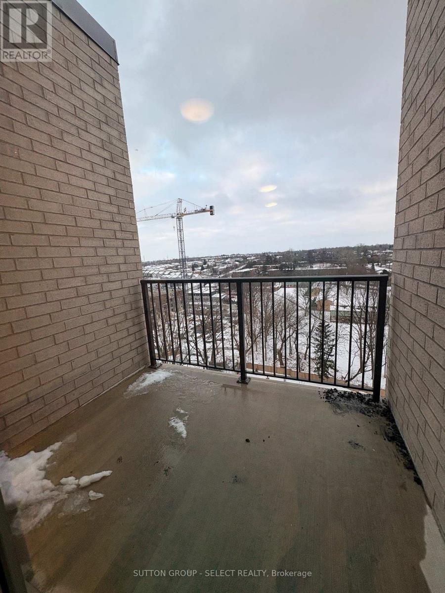 1203 - 99 Pond Mills Road, London South (South J), ON - Outdoor