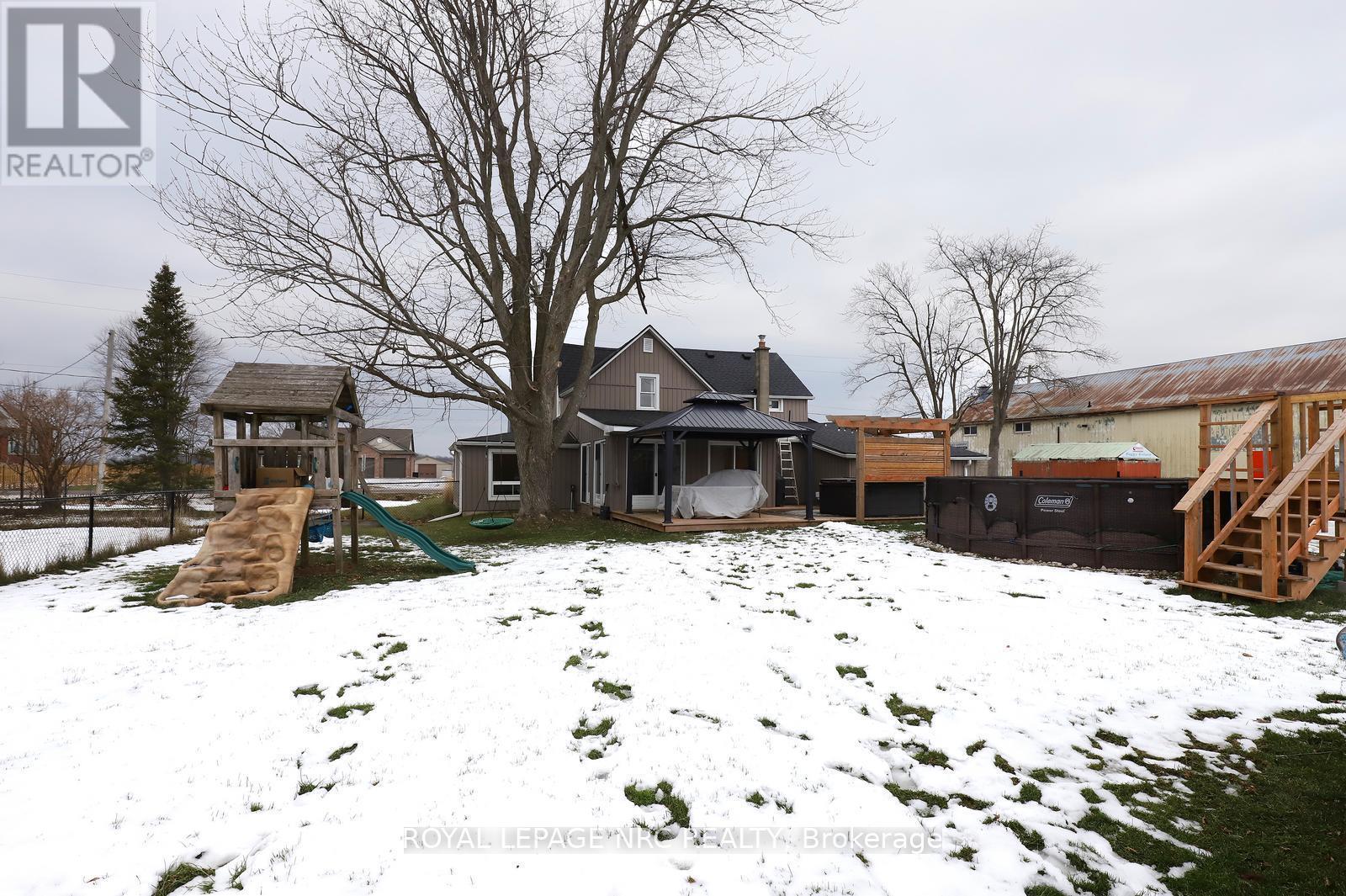 8190 Mud Street, Grimsby, ON - Outdoor