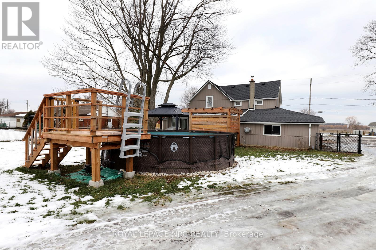 8190 Mud Street, Grimsby, ON - Outdoor