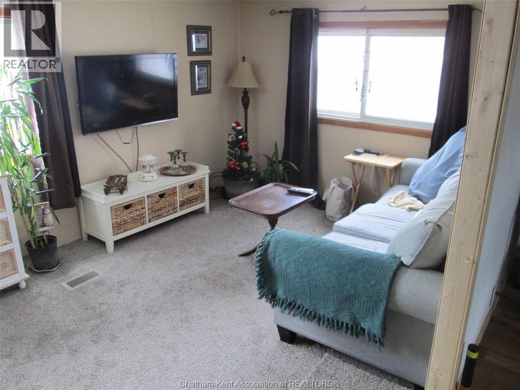 30 Regency Drive, Chatham, ON