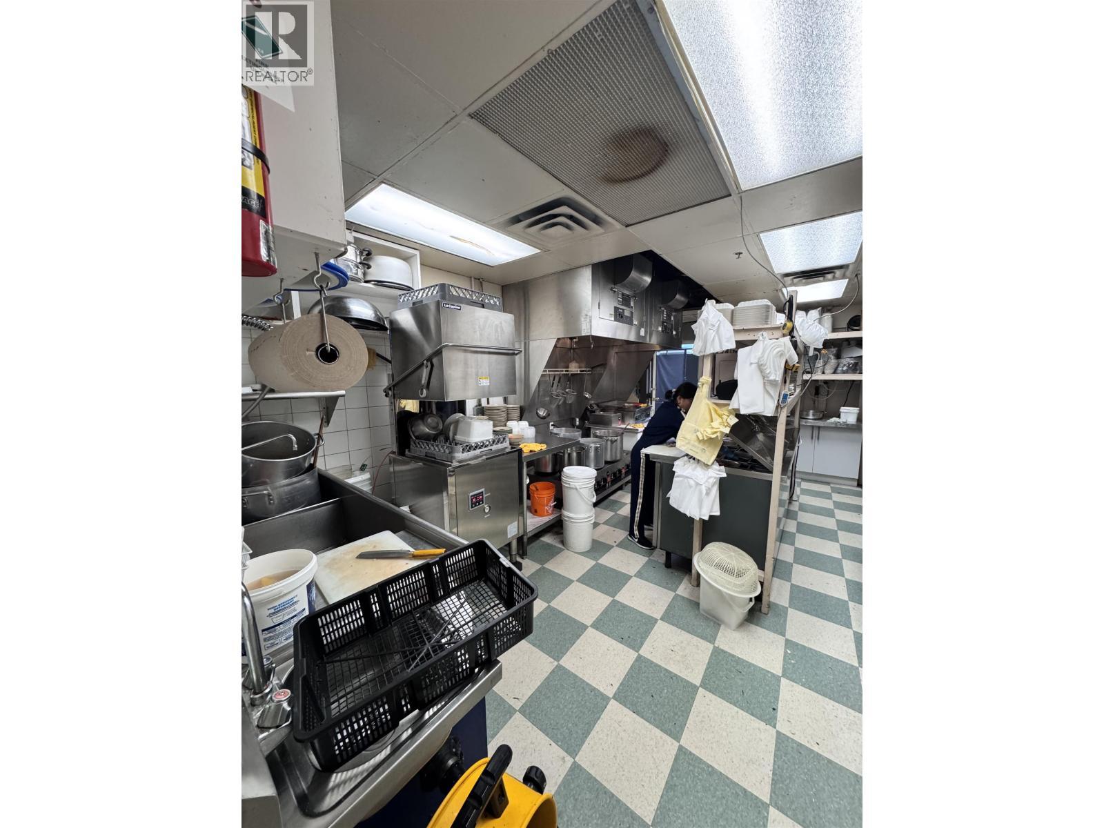 3236 W Broadway, Vancouver, BC