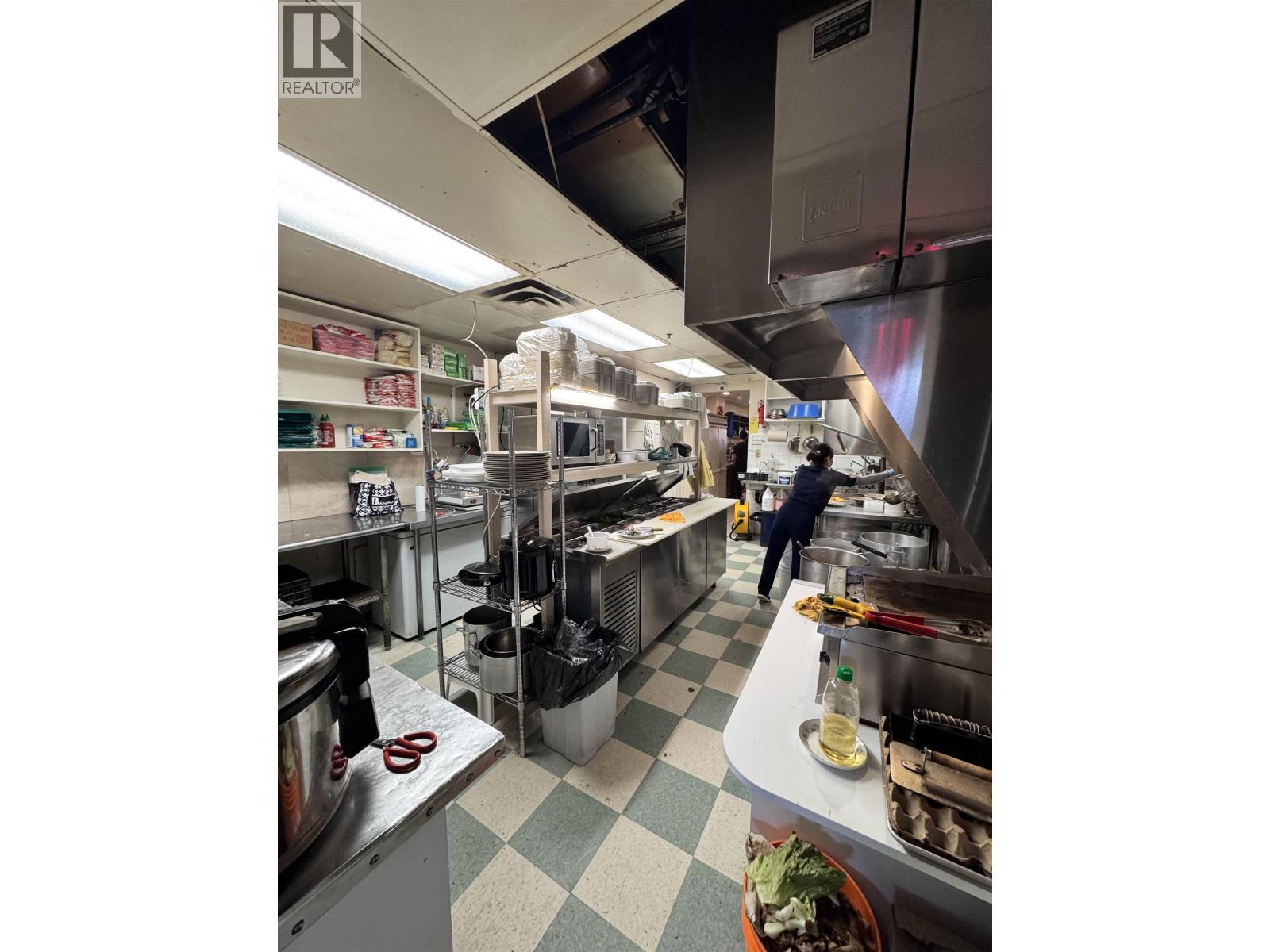 3236 W Broadway, Vancouver, BC