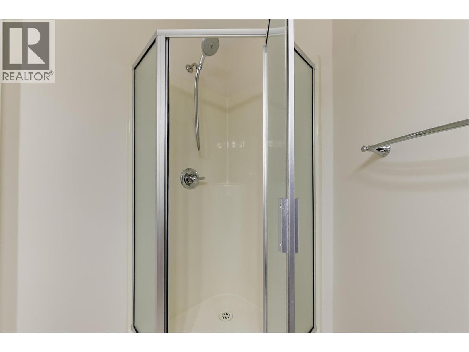 2330 Butt Road Unit# 458, West Kelowna, BC - Indoor Photo Showing Bathroom