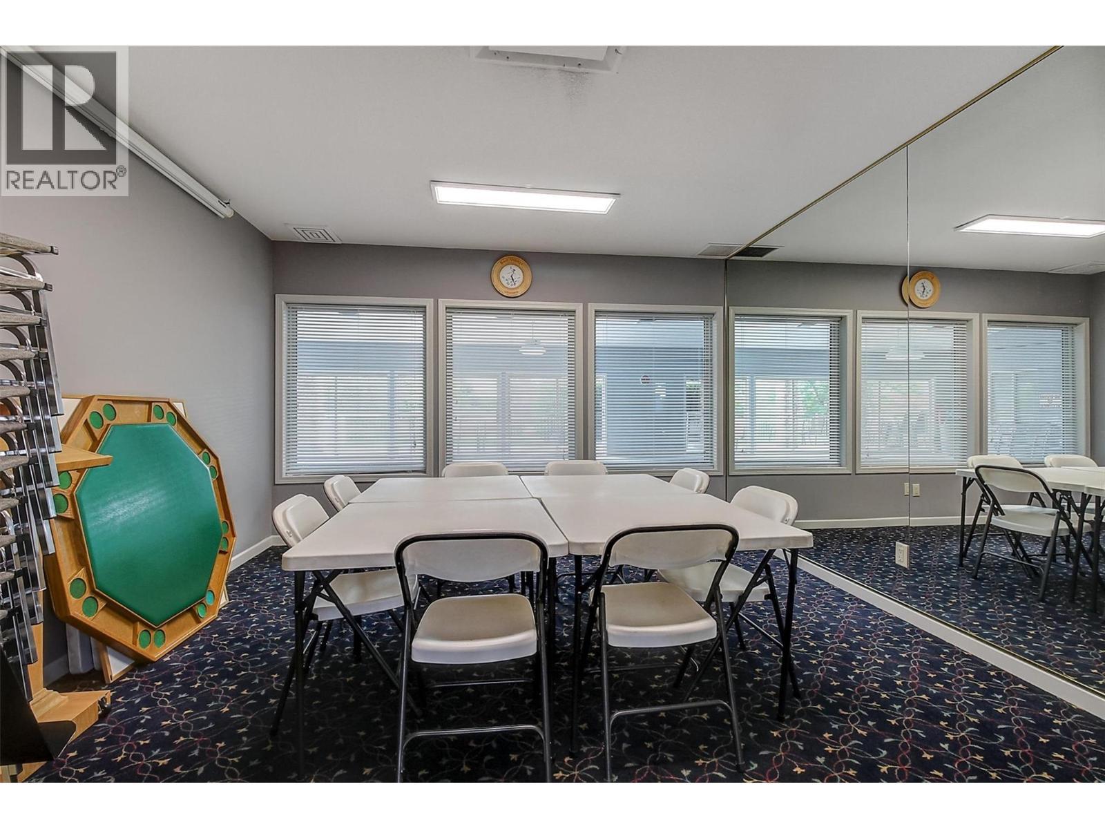 2330 Butt Road Unit# 458, West Kelowna, BC - Indoor Photo Showing Dining Room