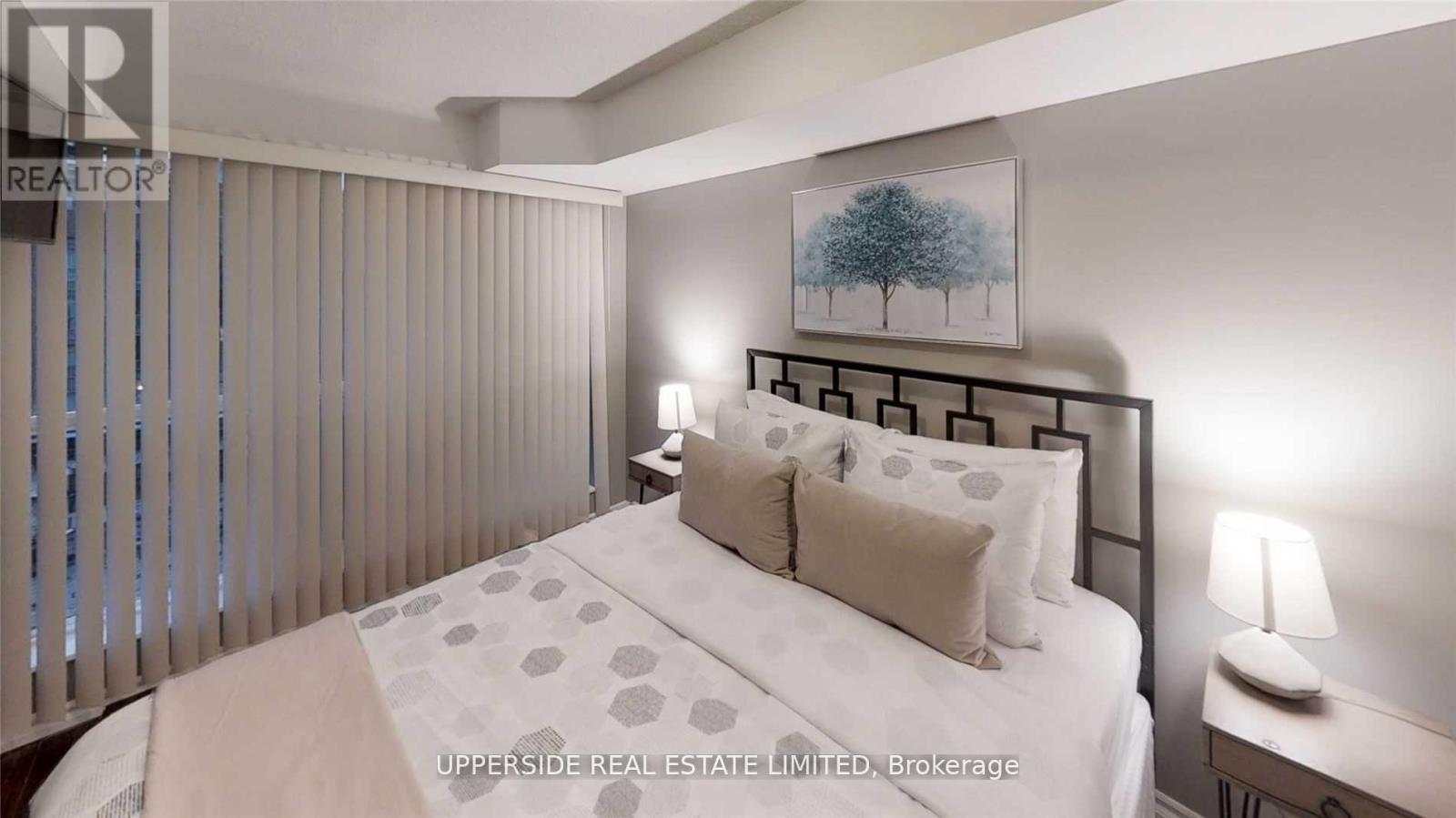 628 - 250 Wellington Street W, Toronto, ON - Indoor Photo Showing Bedroom