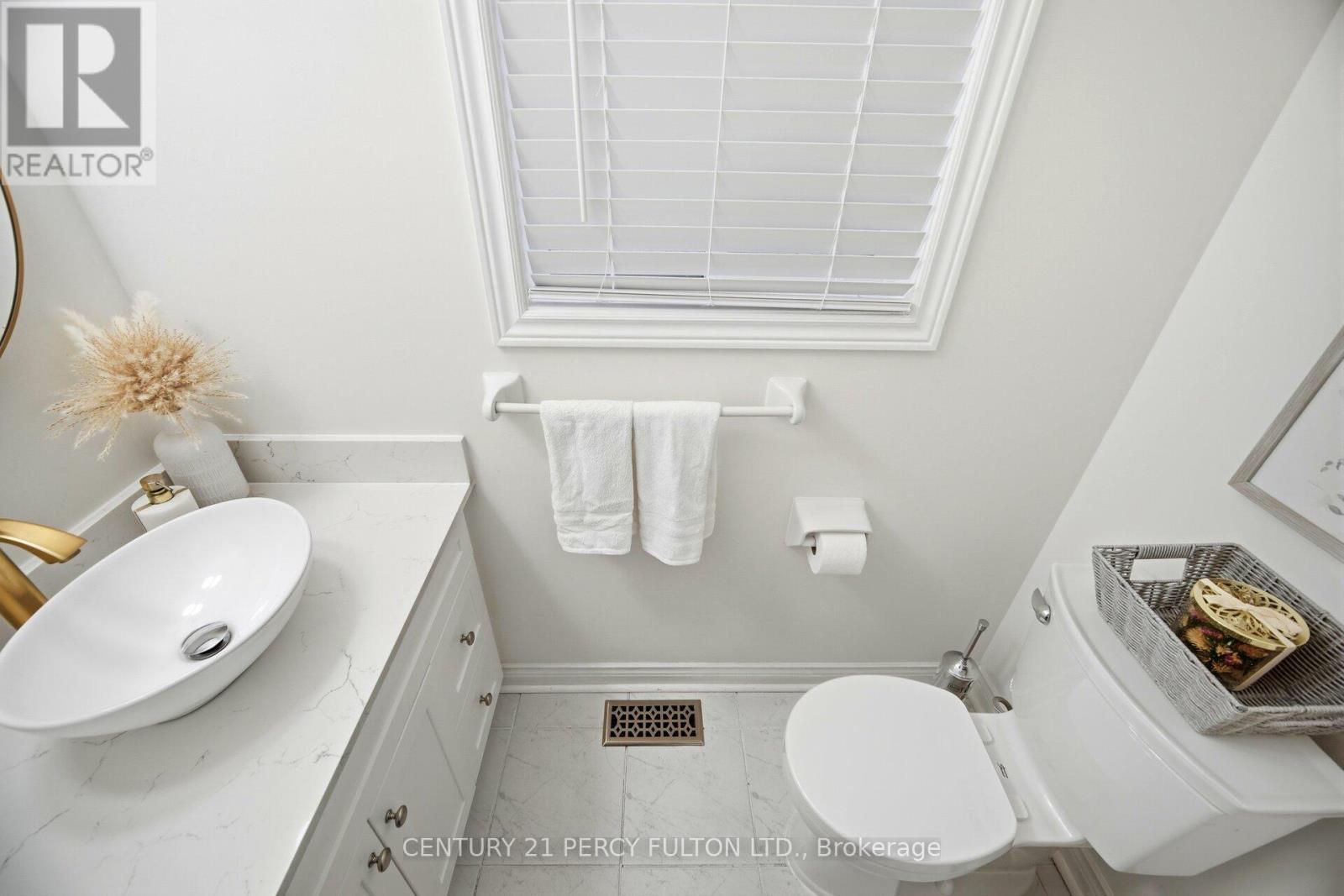 35 Markwood Crescent, Whitby, ON - Indoor Photo Showing Bathroom