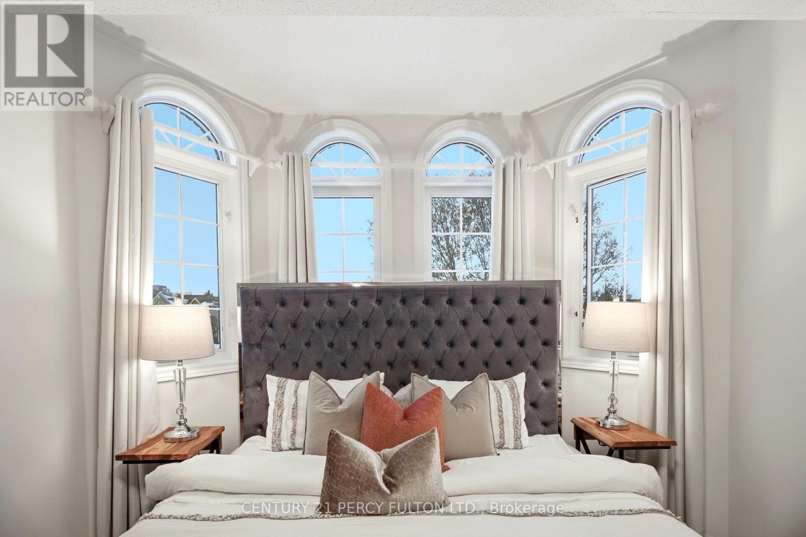 35 Markwood Crescent, Whitby, ON - Indoor Photo Showing Bedroom