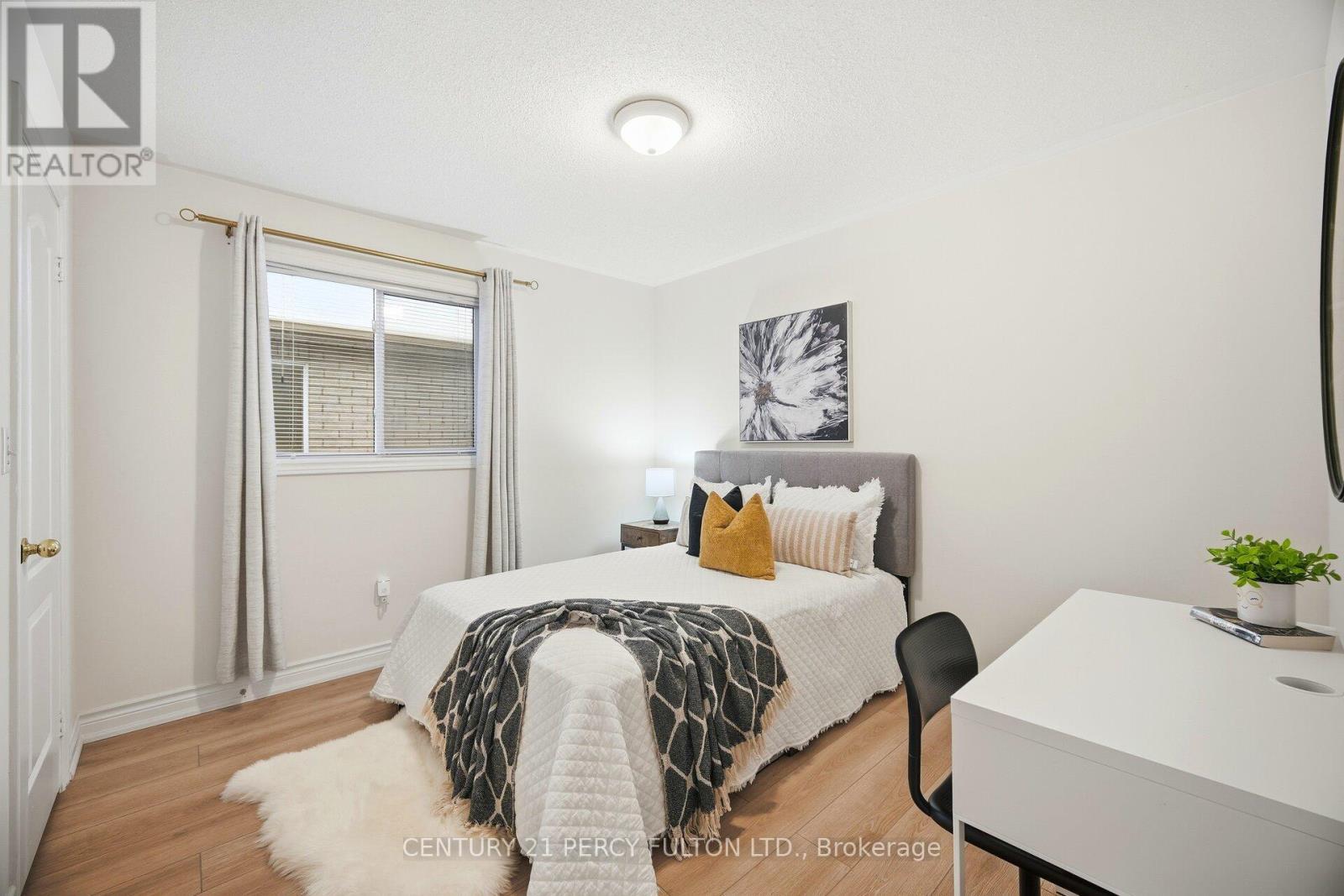 35 Markwood Crescent, Whitby, ON - Indoor Photo Showing Bedroom