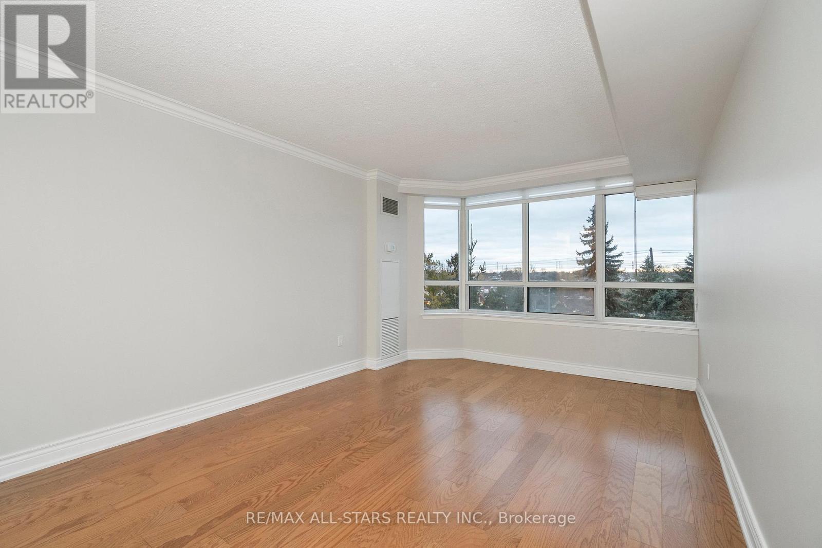 404 - 610 Bullock Drive, Markham, ON - Indoor Photo Showing Other Room