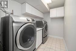Huge laundry & storage rm ensuite -