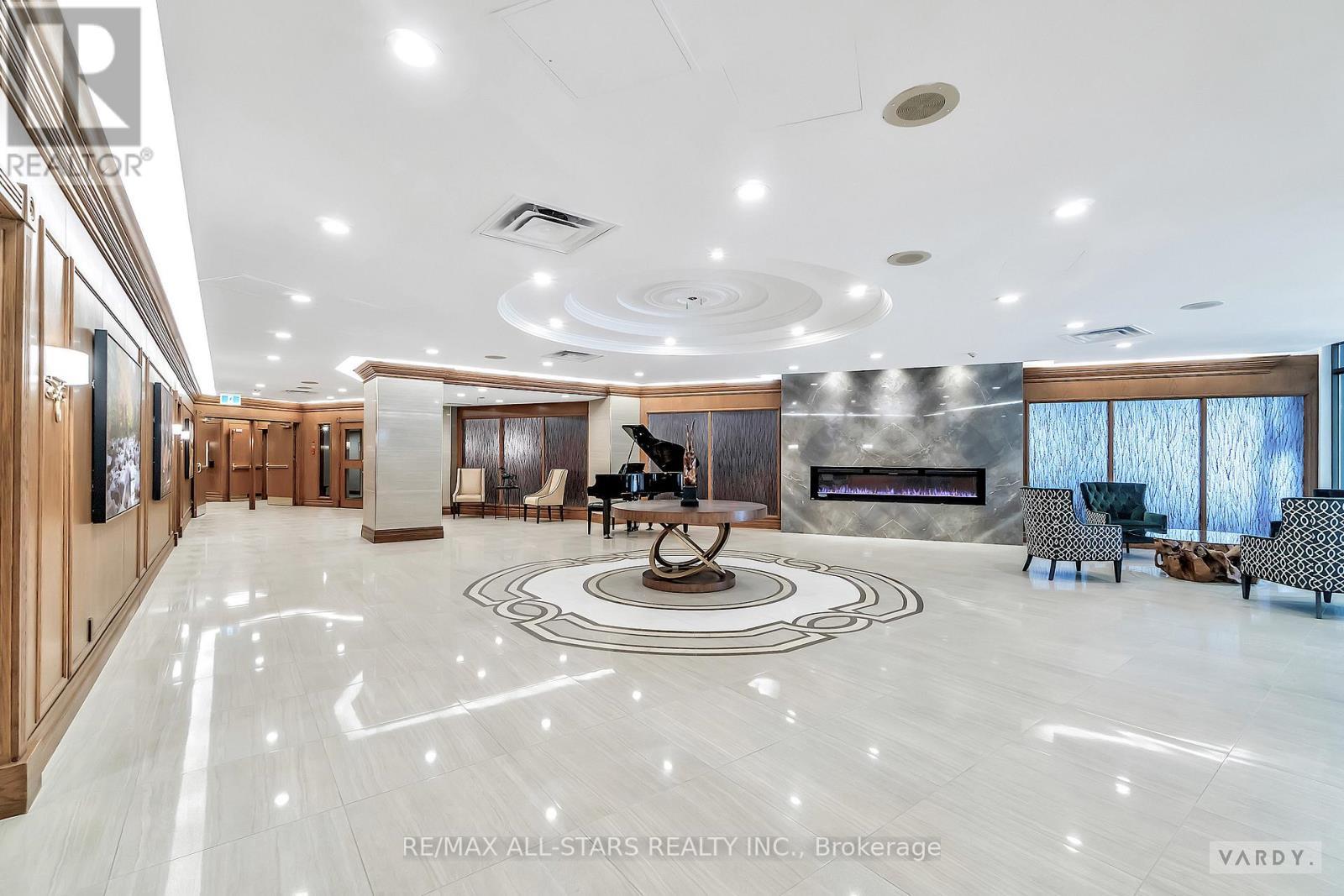 404 - 610 Bullock Drive, Markham, ON - Indoor