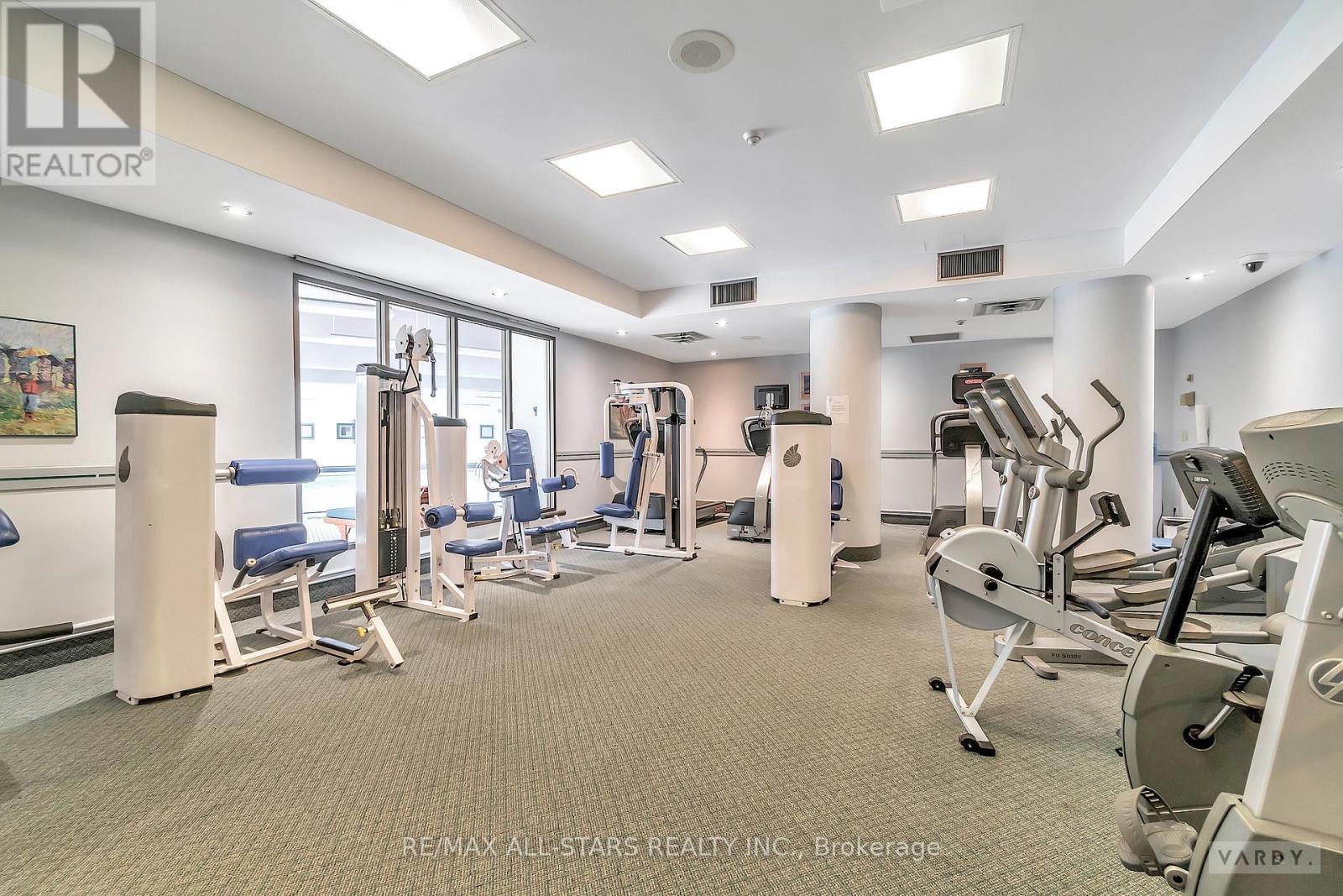 404 - 610 Bullock Drive, Markham, ON - Indoor Photo Showing Gym Room