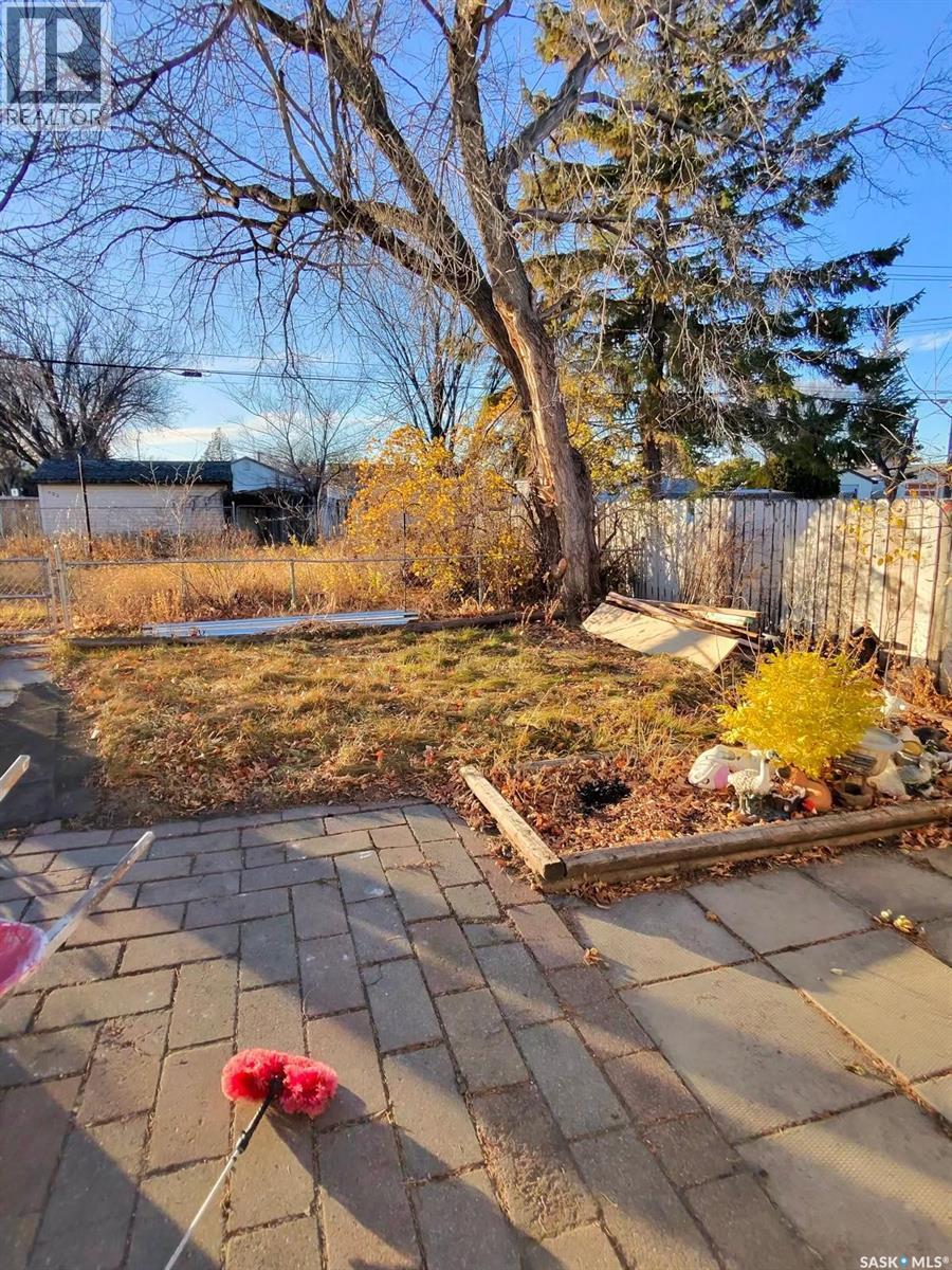 401 S Avenue N, Saskatoon, SK - Outdoor With View