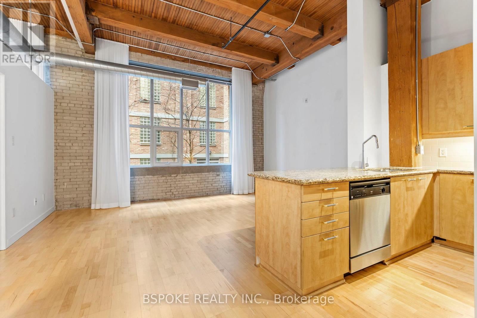 227 - 955 Queen Street W, Toronto, ON - Indoor Photo Showing Other Room