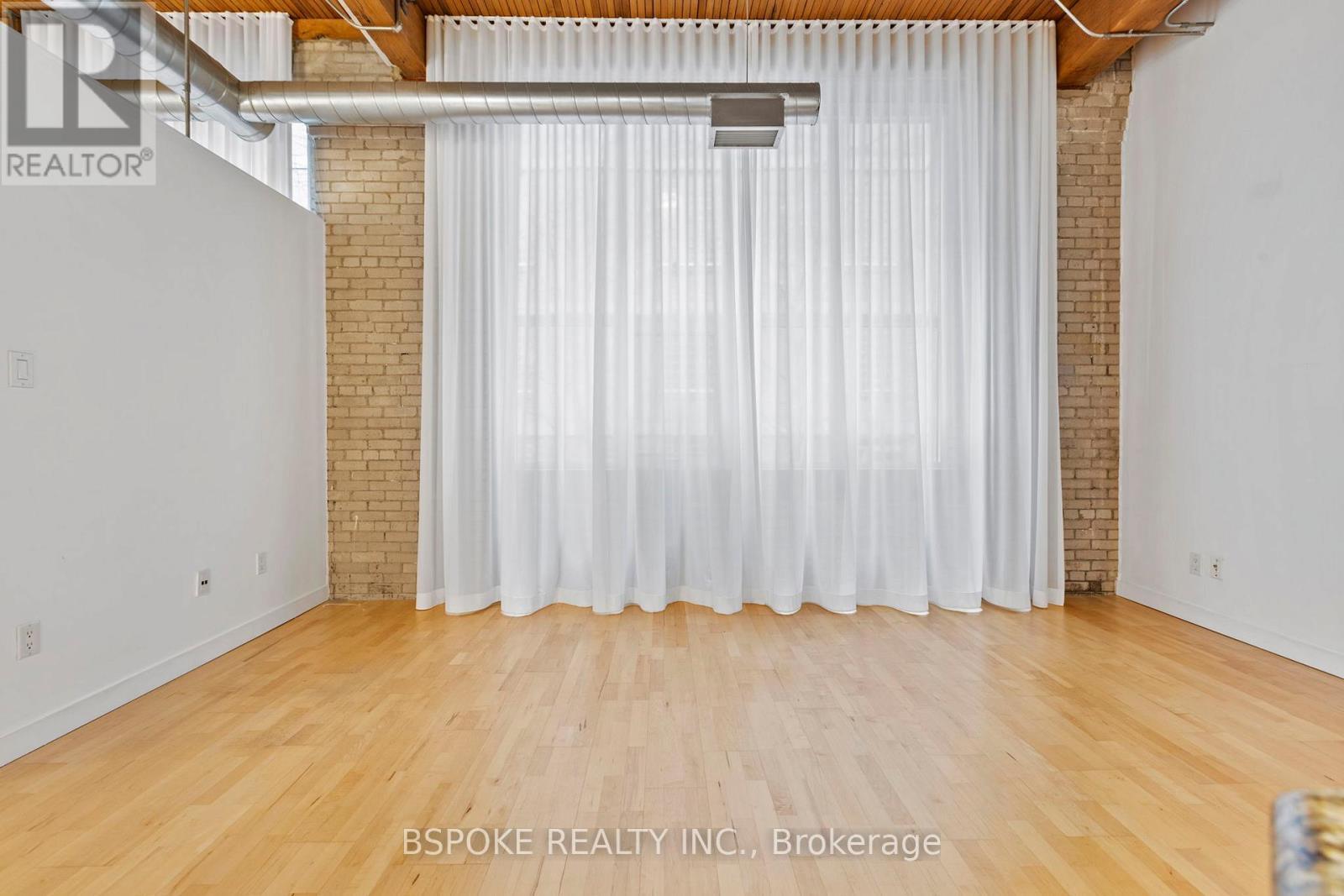 227 - 955 Queen Street W, Toronto, ON - Indoor Photo Showing Other Room