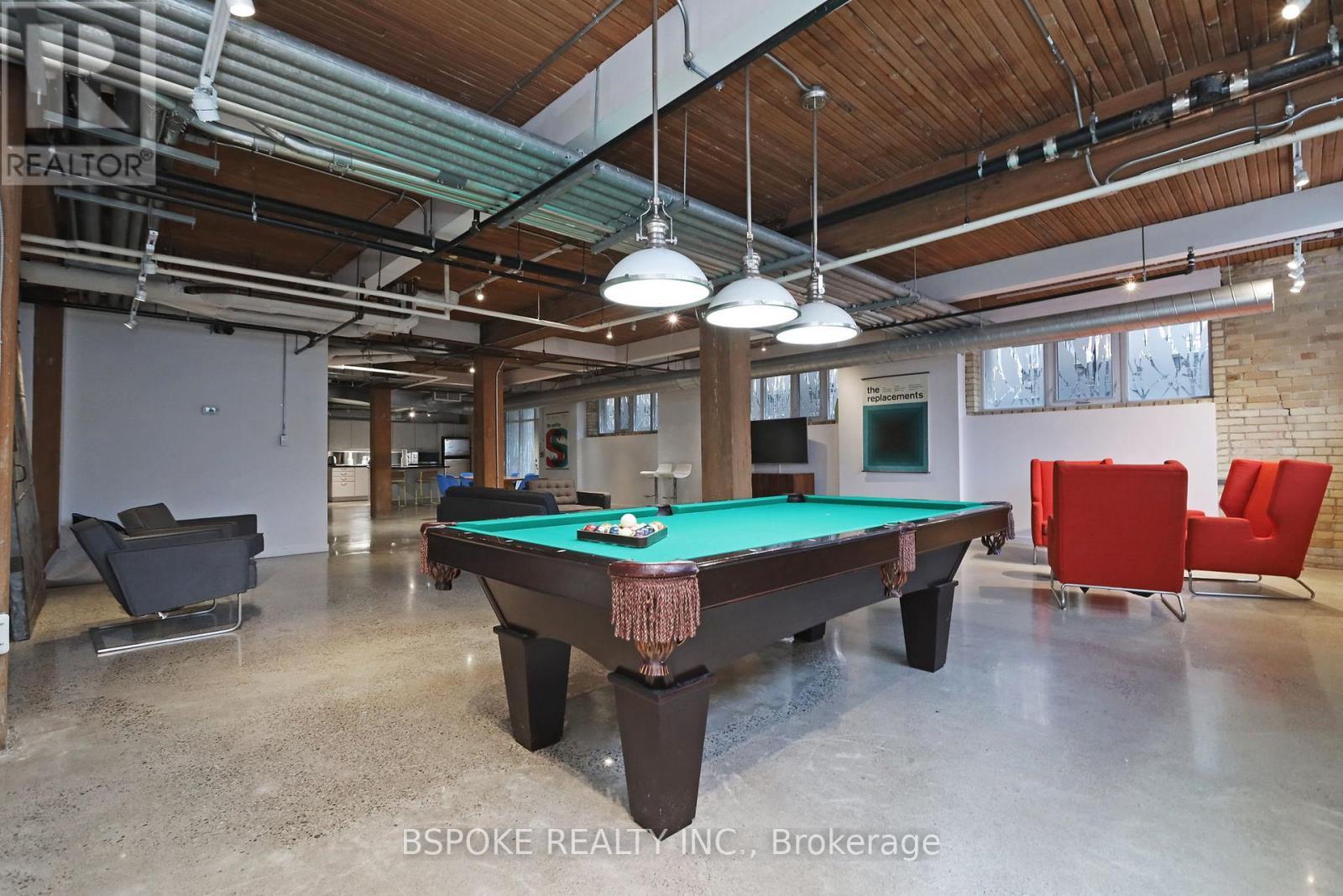 227 - 955 Queen Street W, Toronto, ON - Indoor Photo Showing Other Room