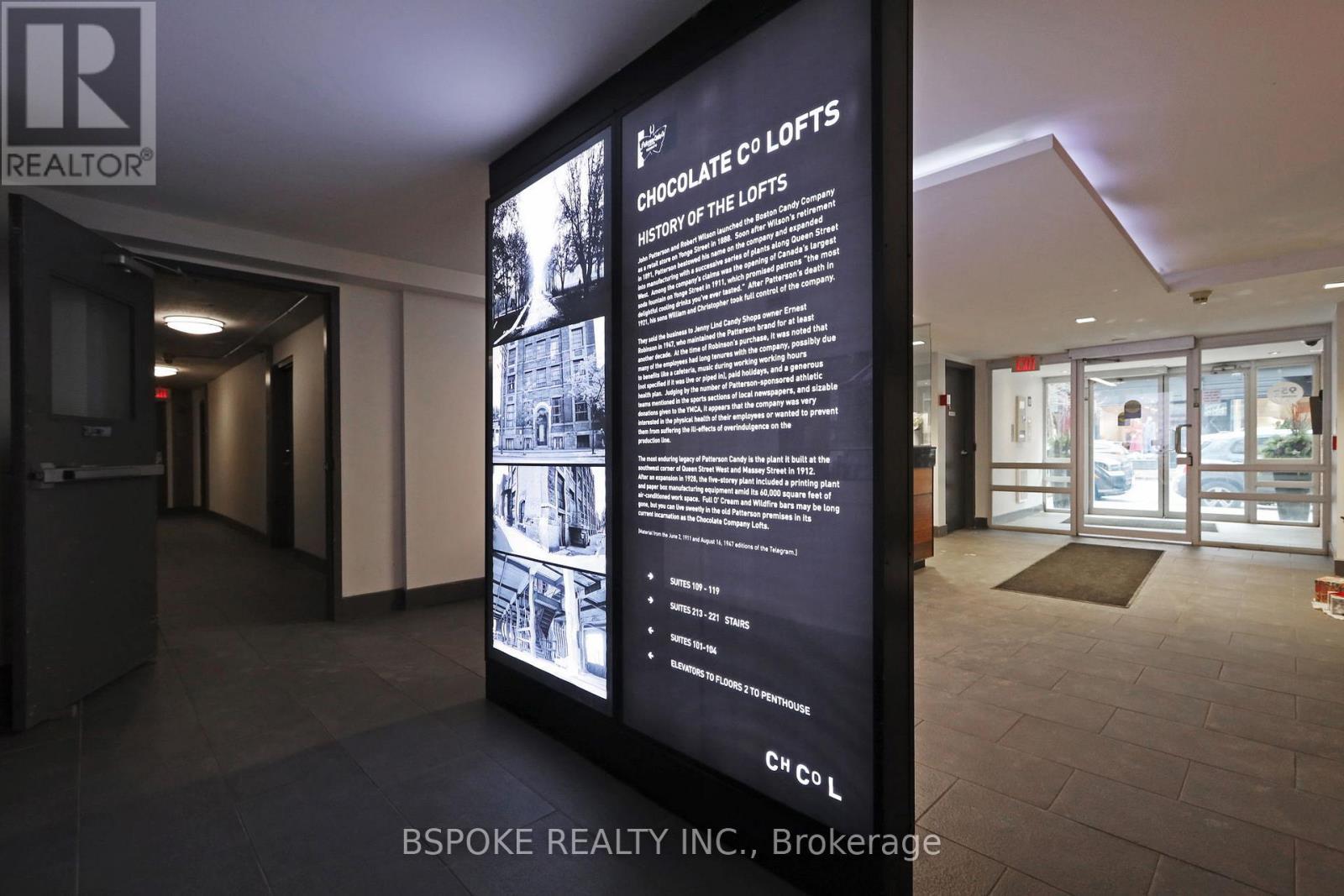 227 - 955 Queen Street W, Toronto, ON - Indoor Photo Showing Other Room