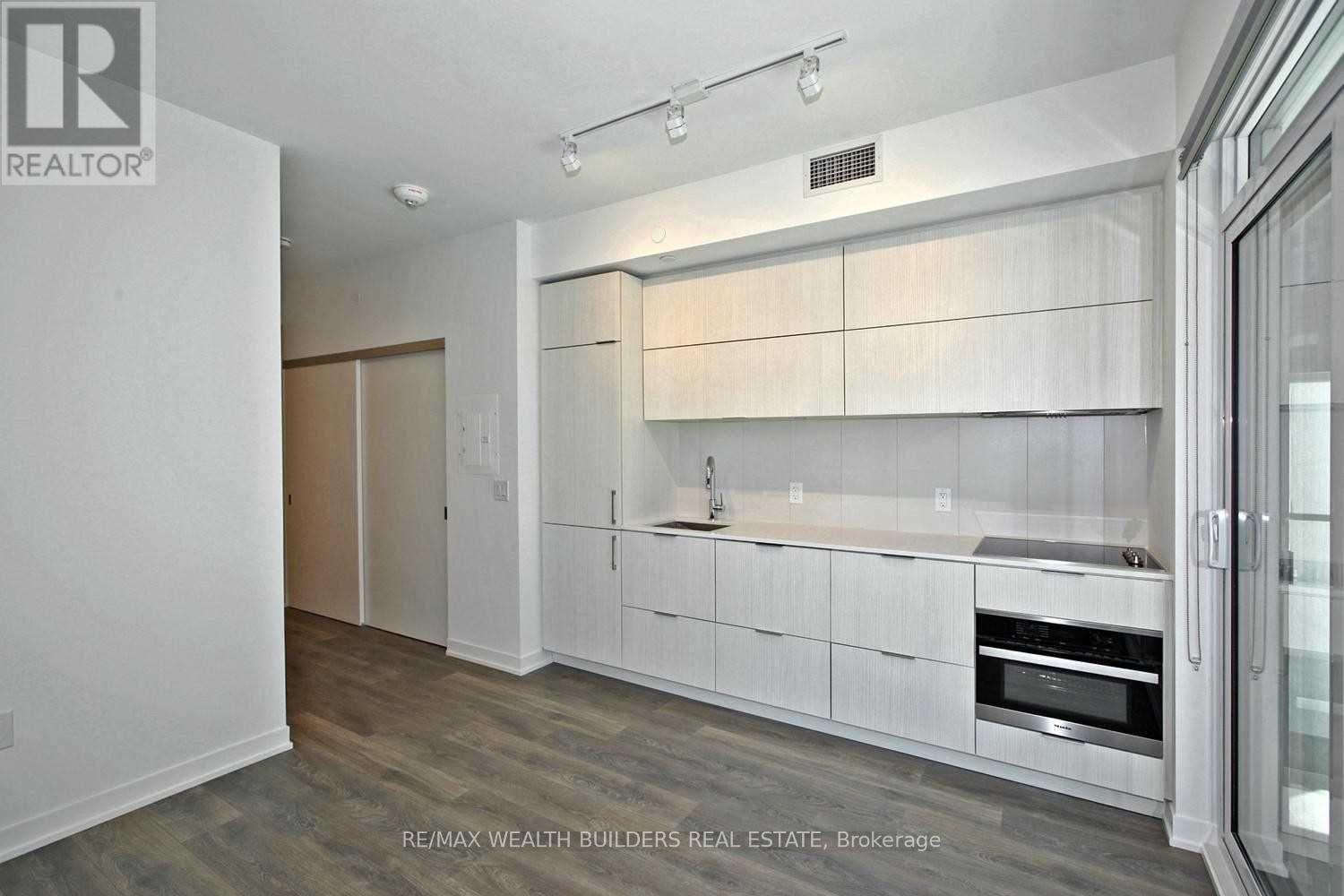 913 - 20 Richardson Street, Toronto, ON - Indoor Photo Showing Kitchen